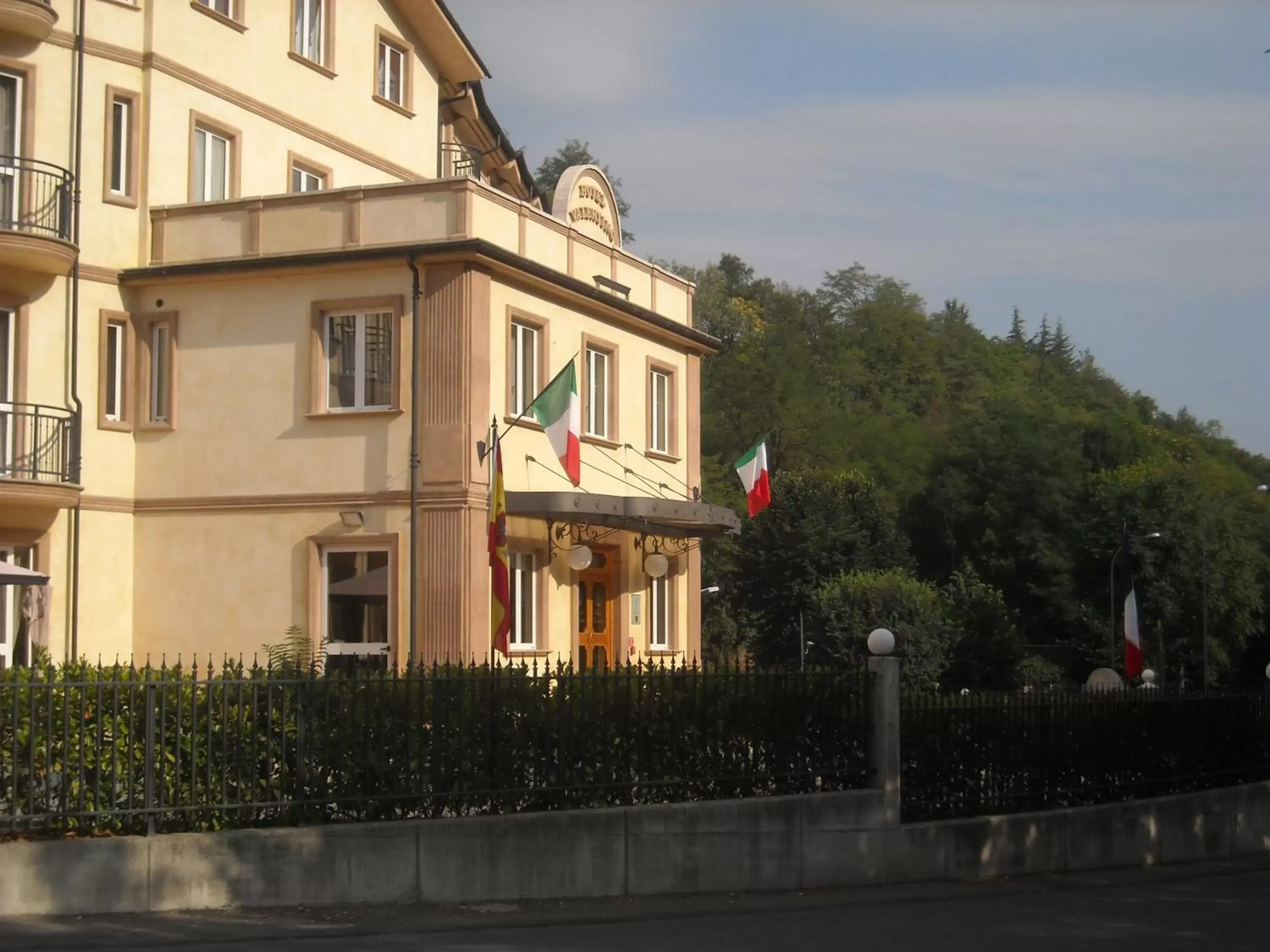 Facade/entrance, Property Building in Hotel Valentino