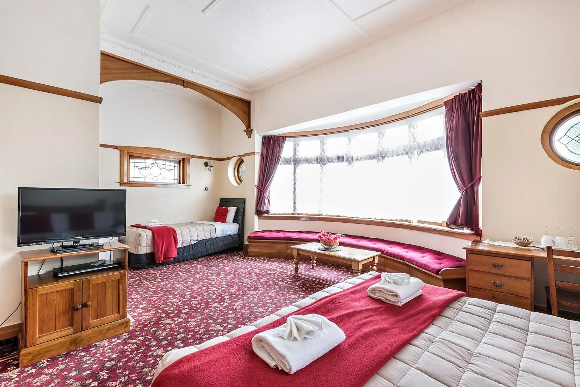 Patio, Bed in Halswell Lodge