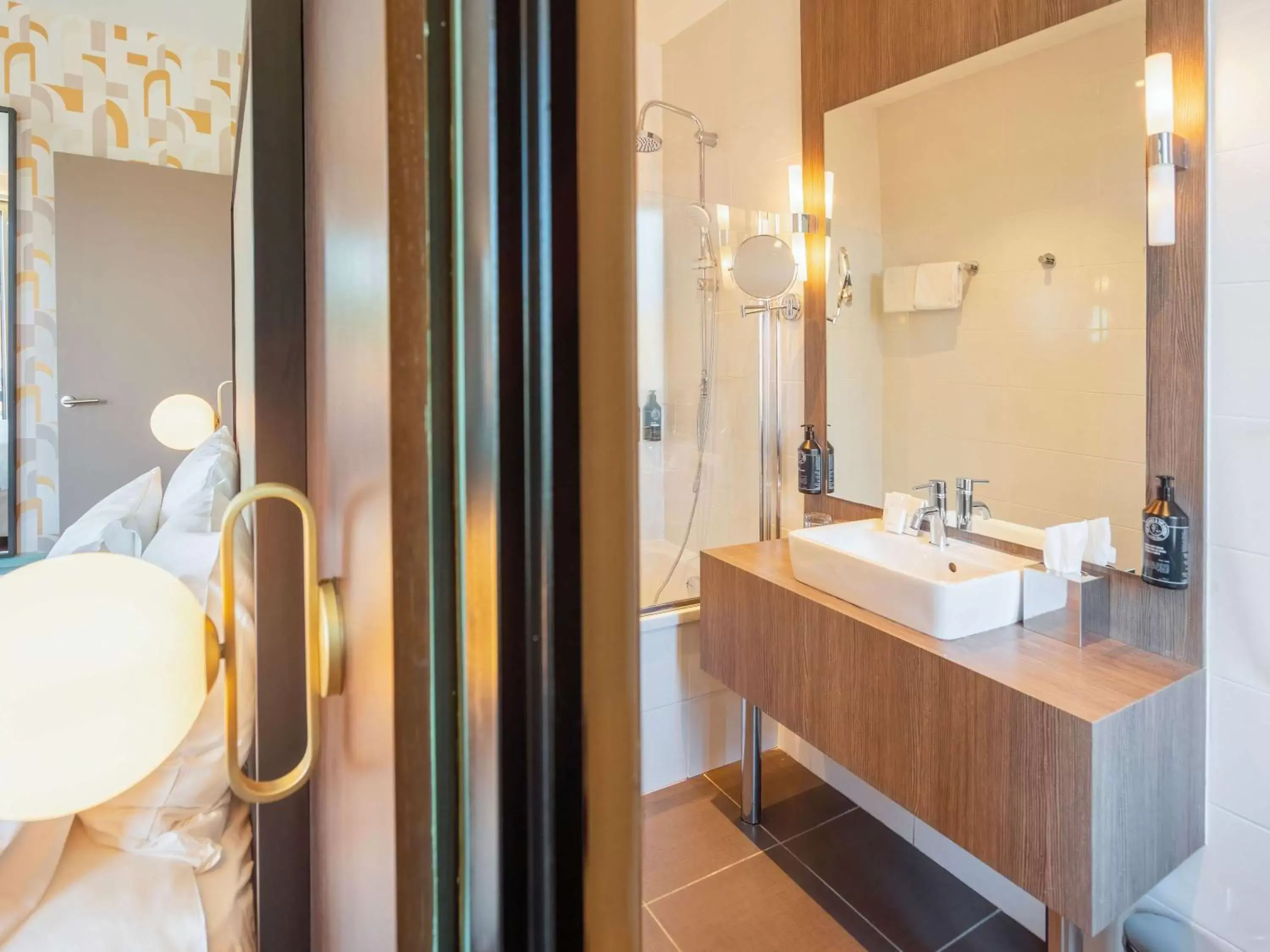 Bathroom in Le Splendid Hotel Lac D'Annecy - Handwritten Collection