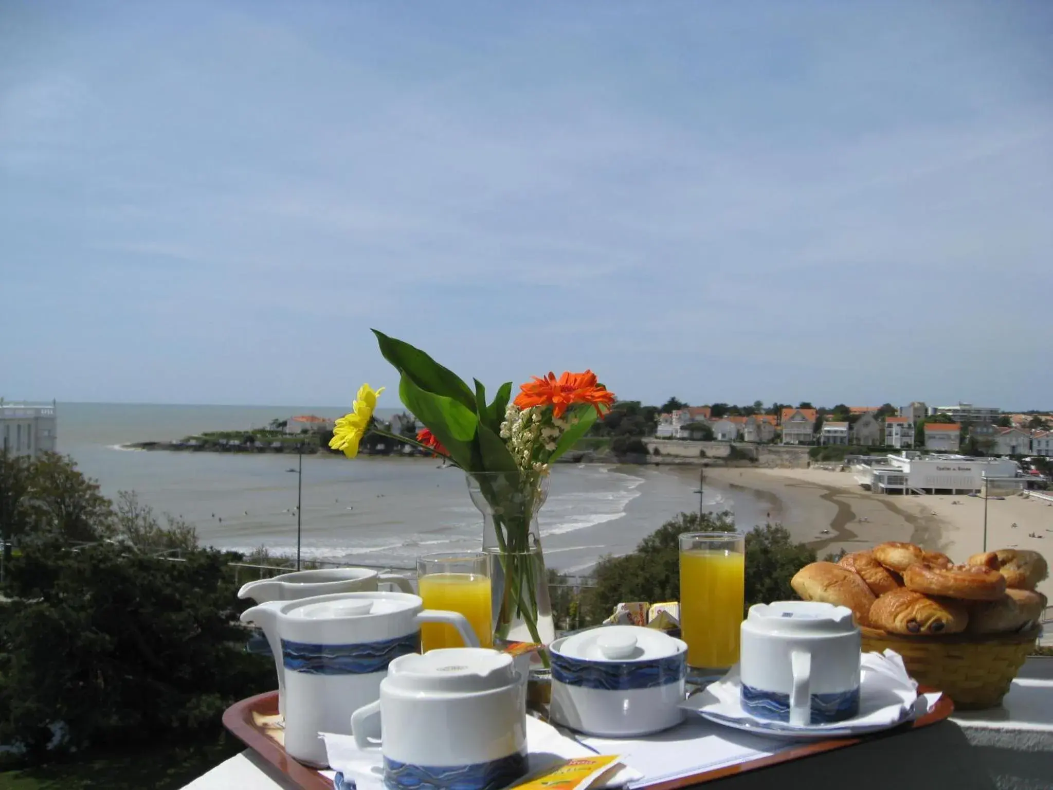 Sea view in Hotel Belle Vue Royan