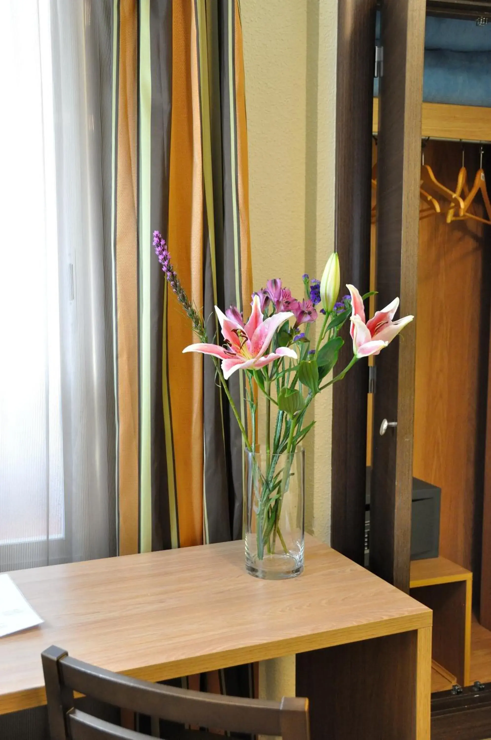 Decorative detail, Dining Area in Hostal Ballesta