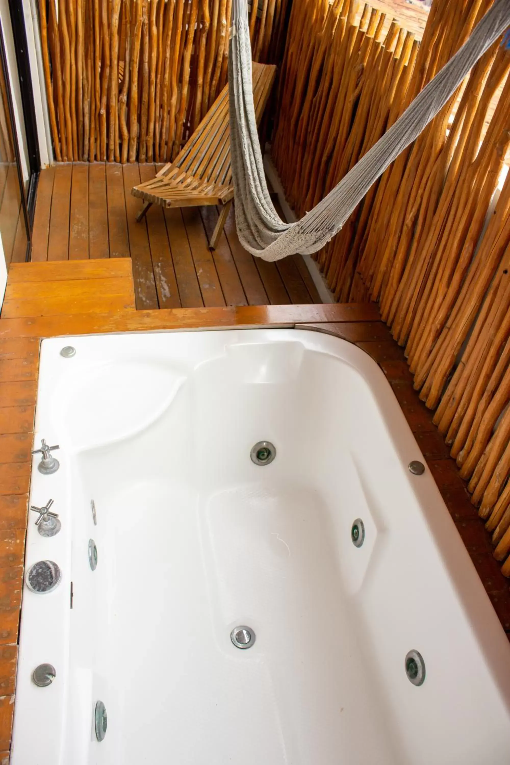 Hot Tub, Bathroom in "5TH AVE Caribbean Paradise Boutique Hotel "by BFH"