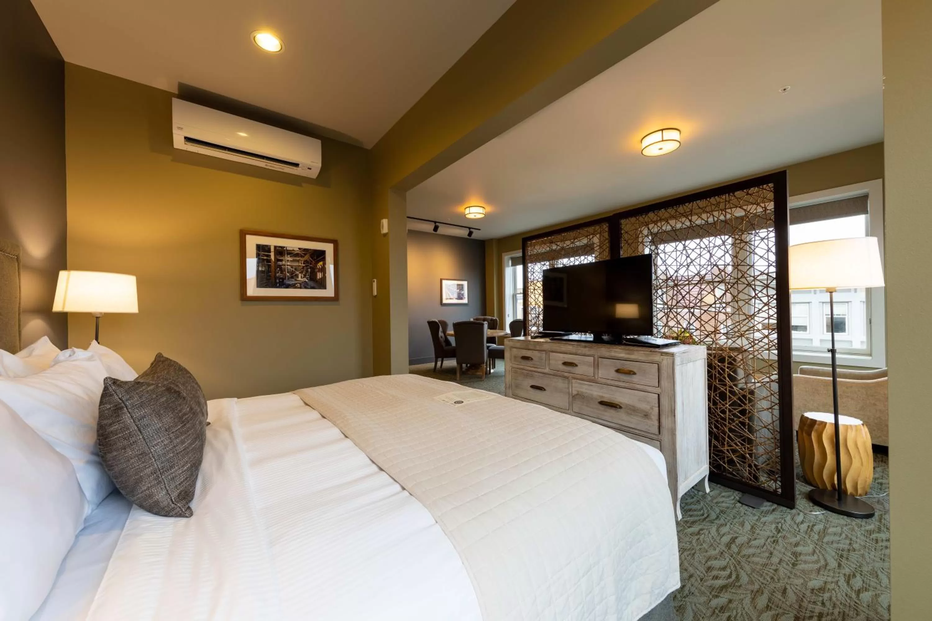 Photo of the whole room, Room Photo in Inn at Lynden