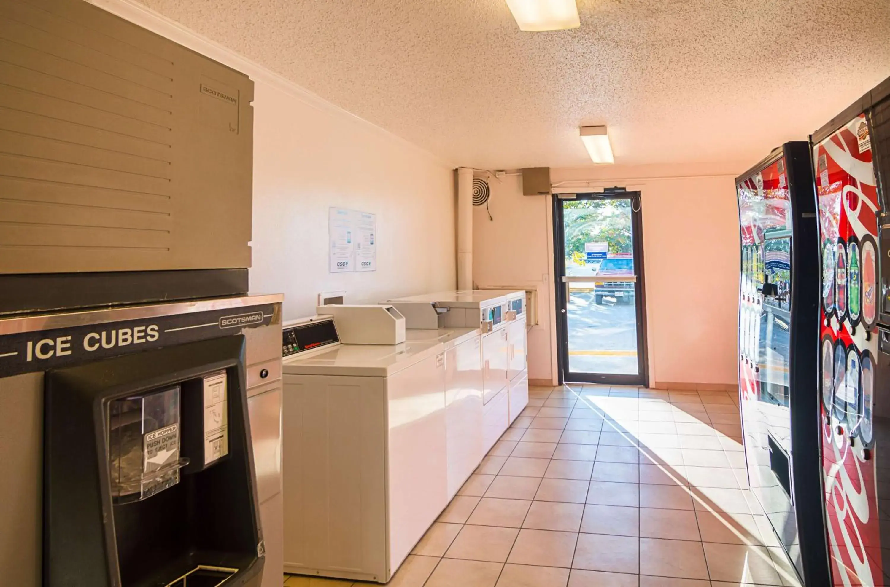 On site, Kitchen/Kitchenette in Motel 6 Lawton, OK