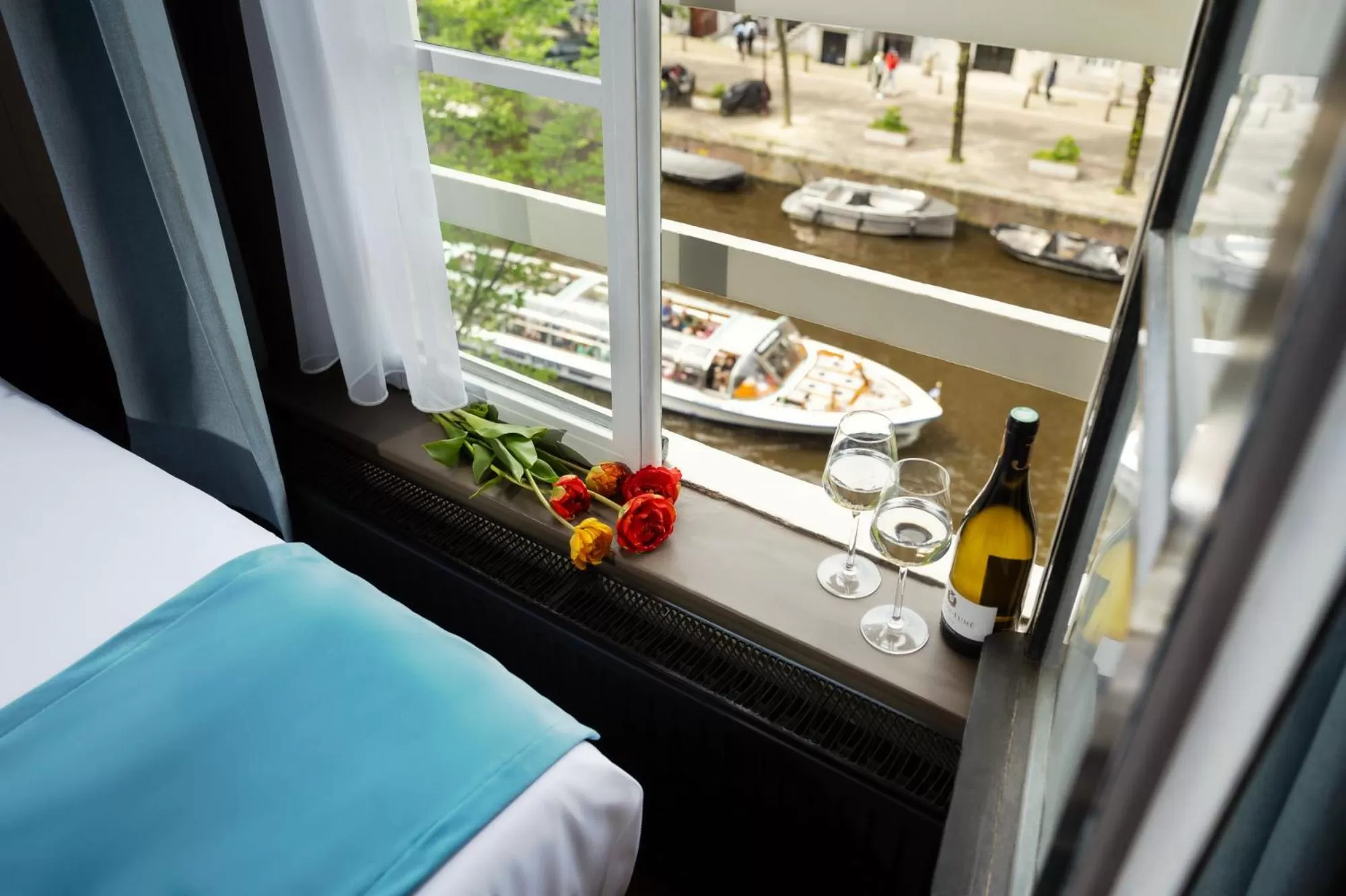 View (from property/room), Bed in Stanley Collection Hotel Hegra Amsterdam