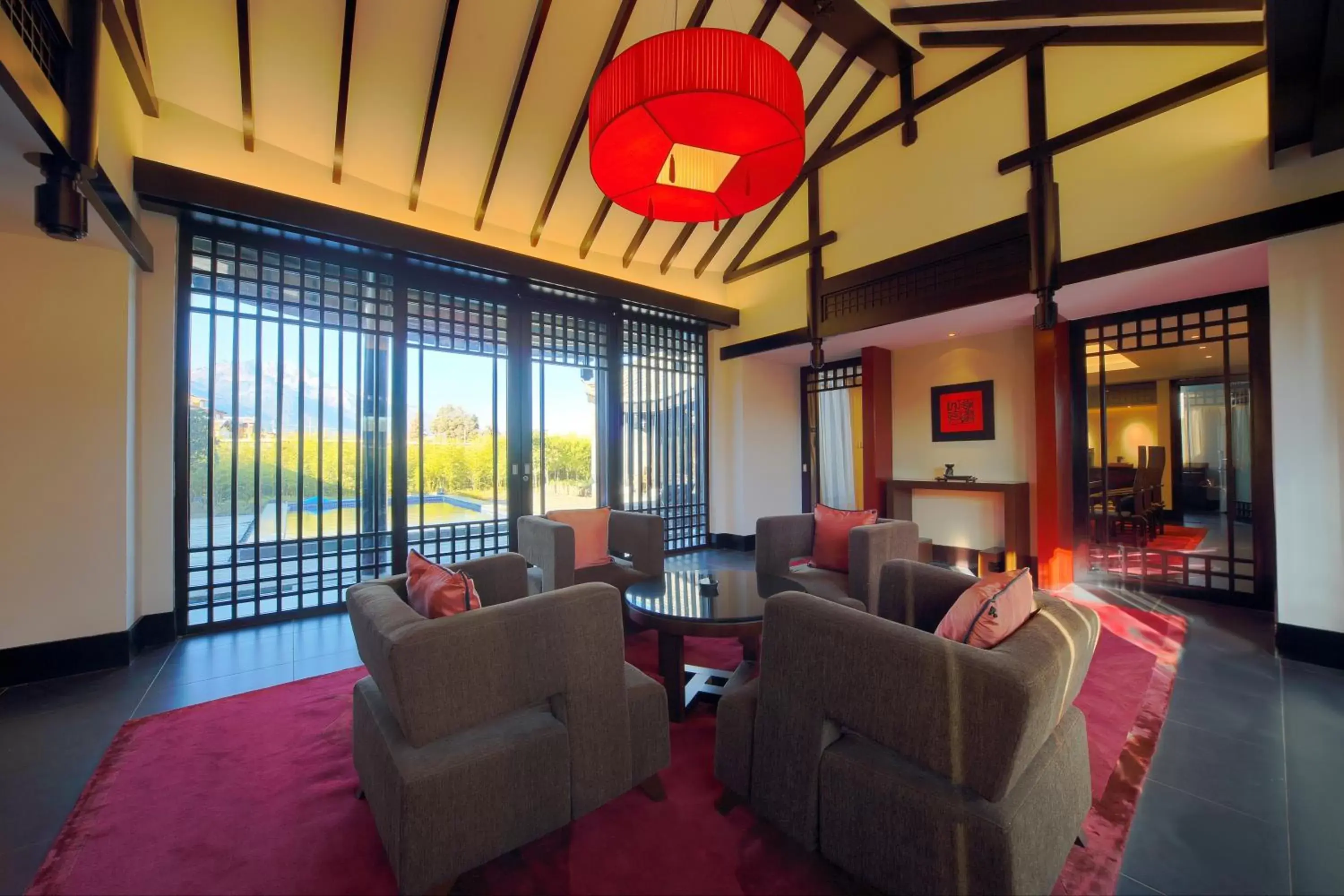 Living room, Seating Area in Banyan Tree Lijiang