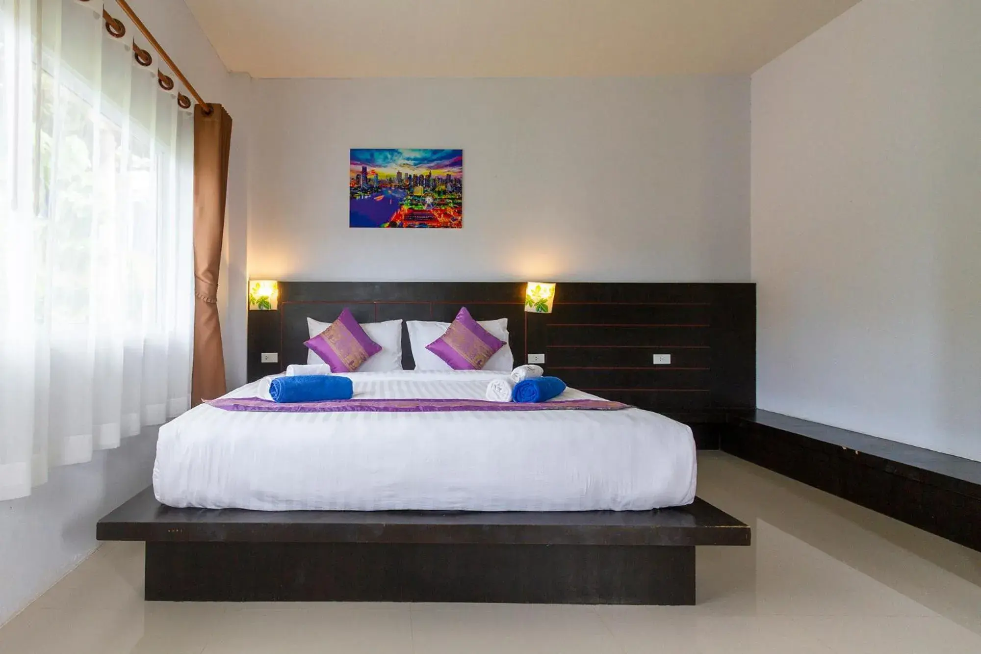 Bed in Lanta Lapaya Resort