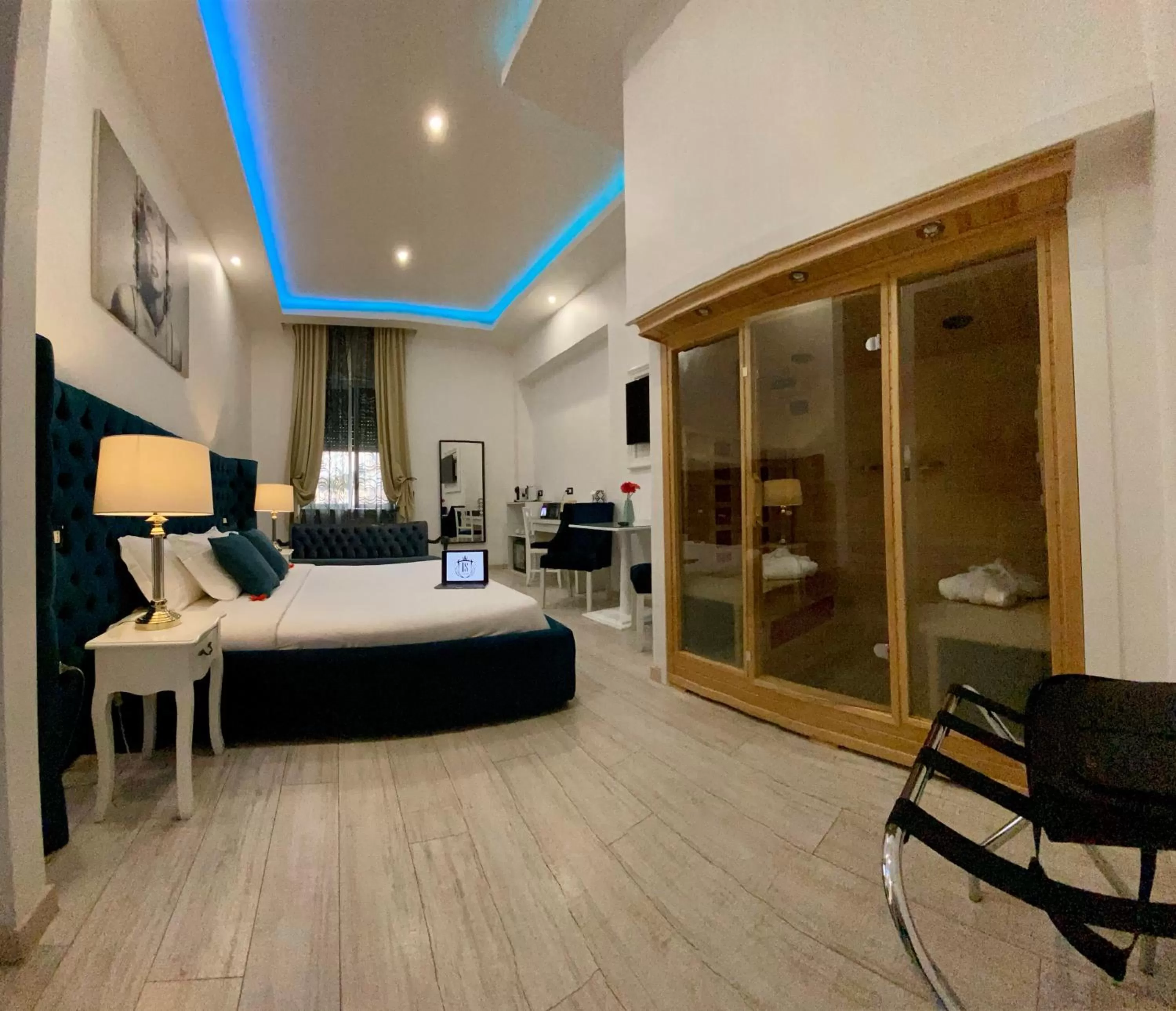 Sauna, Bed in Escape Luxury Suite - CA Domus Collection