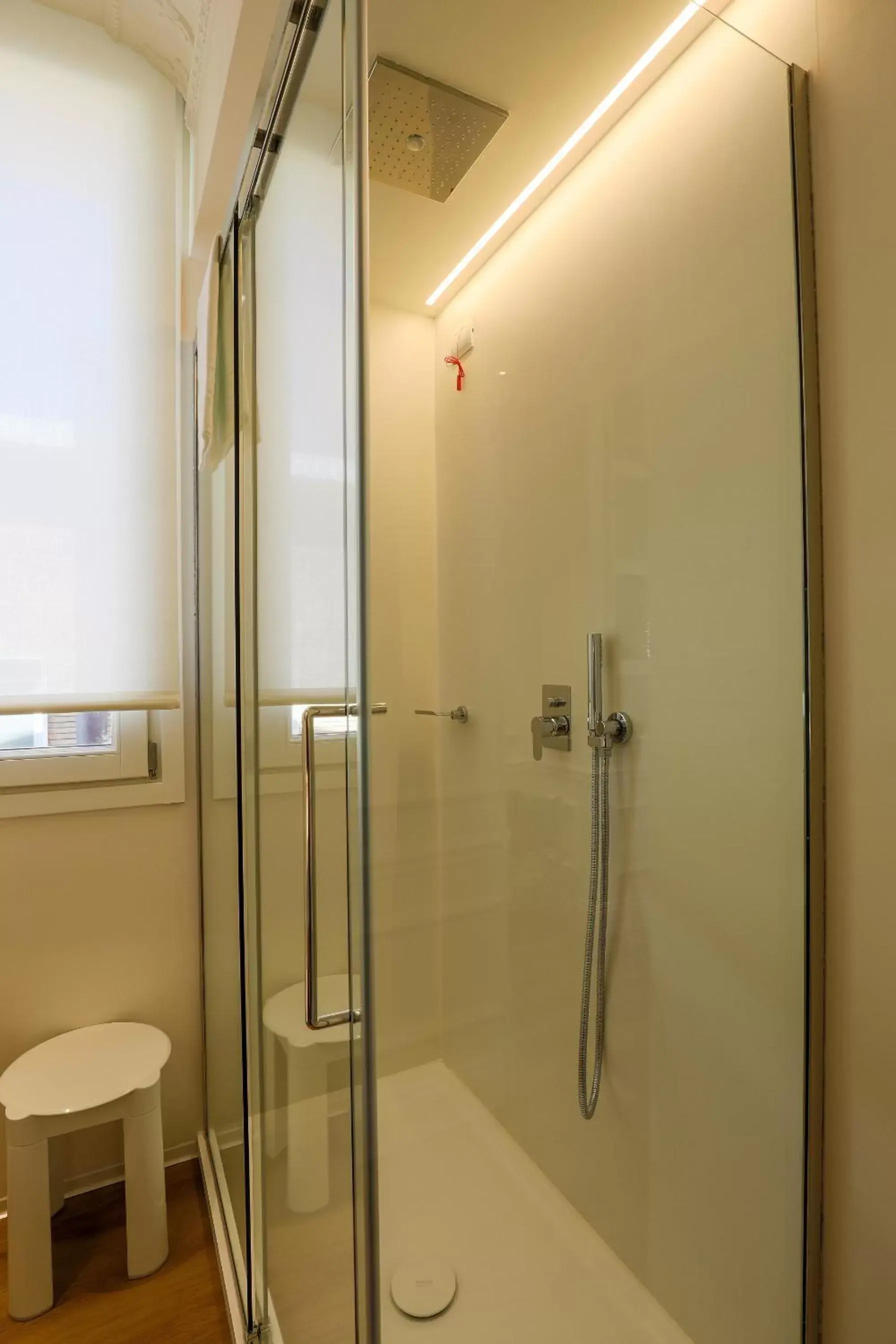 Shower, Bathroom in Grand Hotel Palace