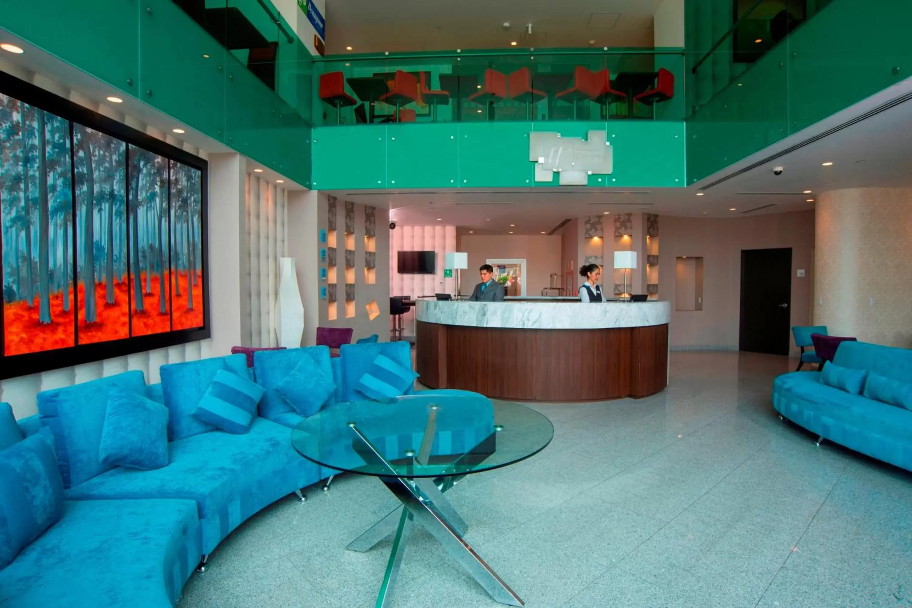 Lobby or reception, Lobby/Reception in Holiday Inn Express & Suites Queretaro, an IHG Hotel
