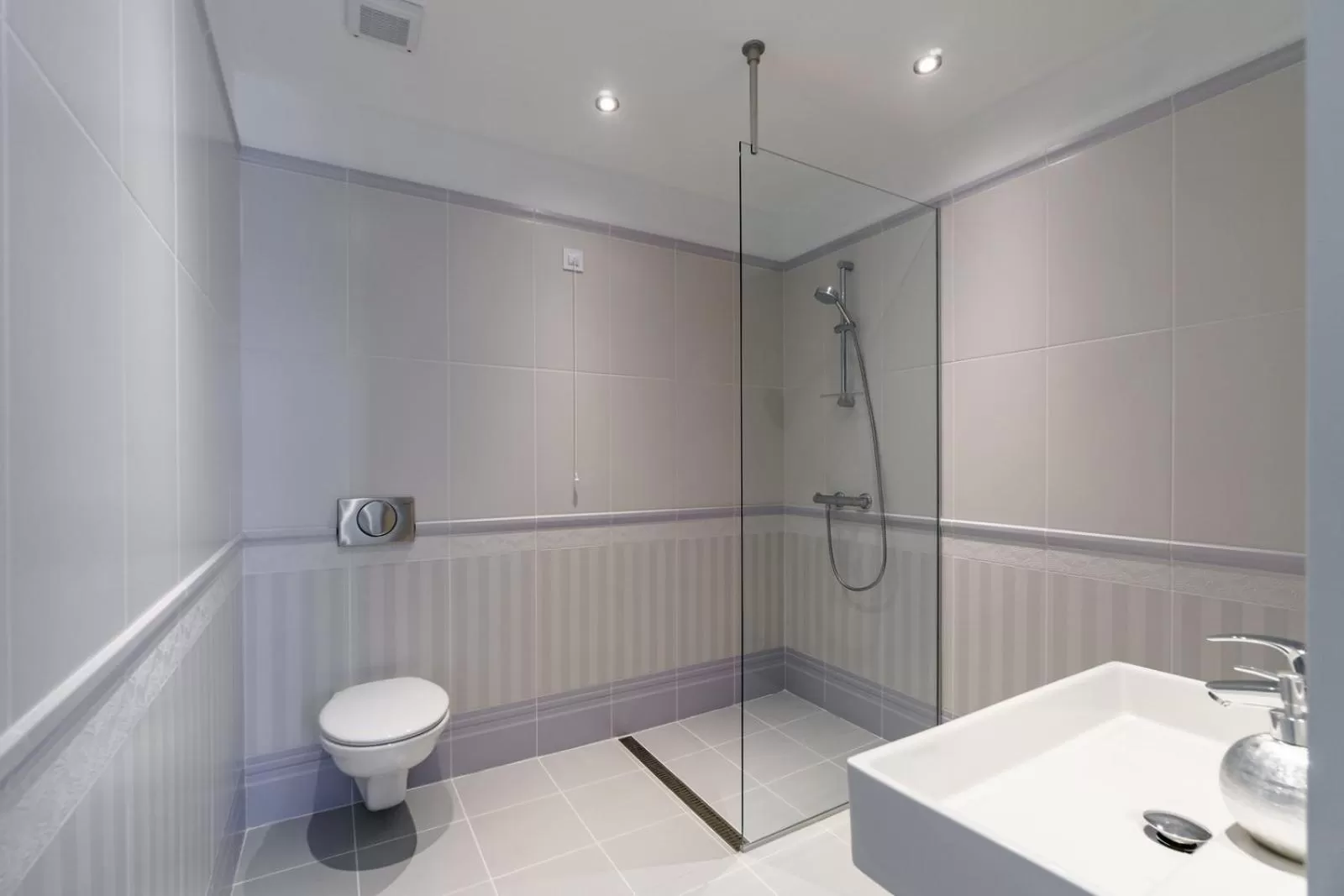 Bathroom in Impresamente Art Hotel