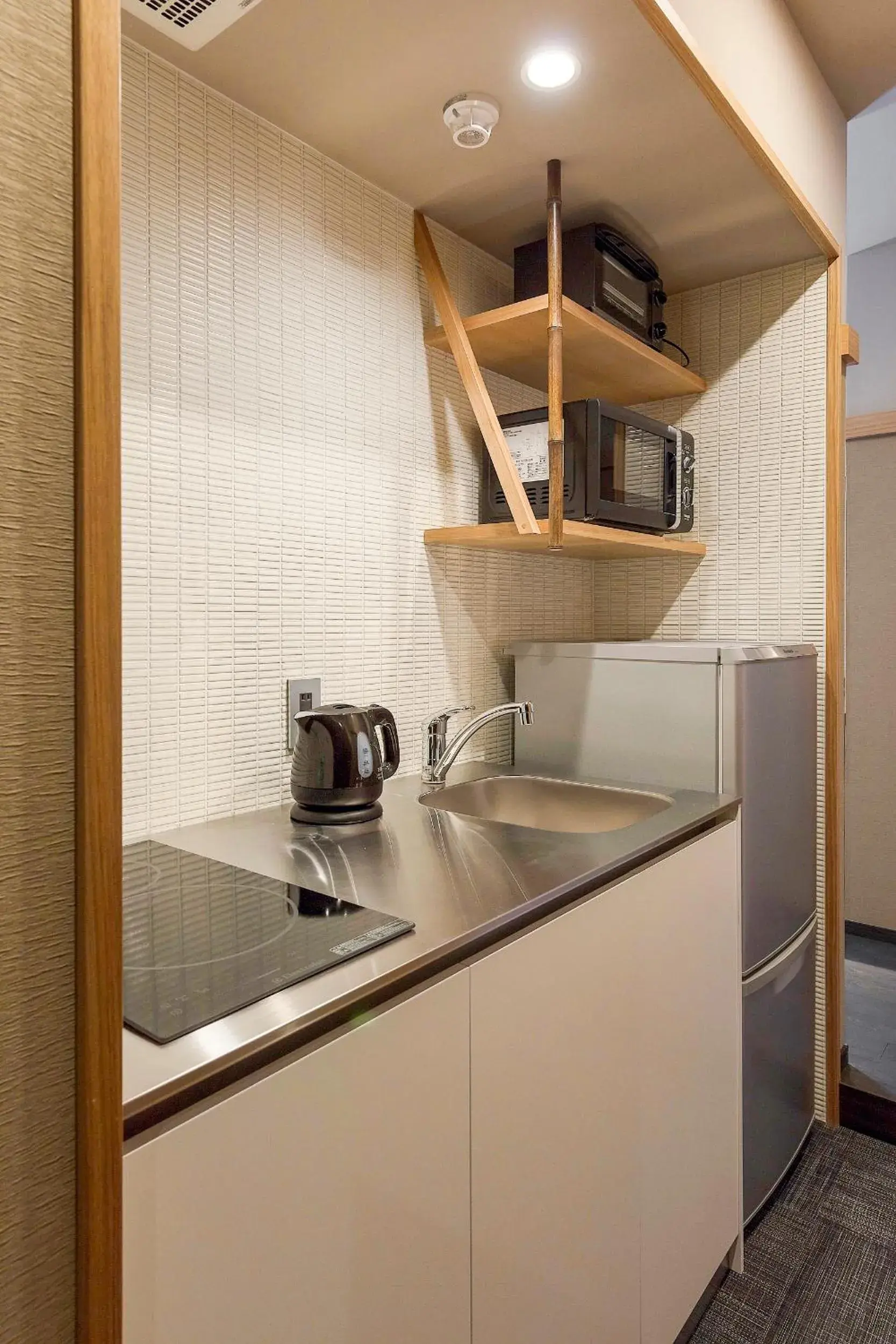 Kitchen or kitchenette, Kitchen/Kitchenette in Gozan Hotel & Serviced Apartment Higashiyama Sanjo