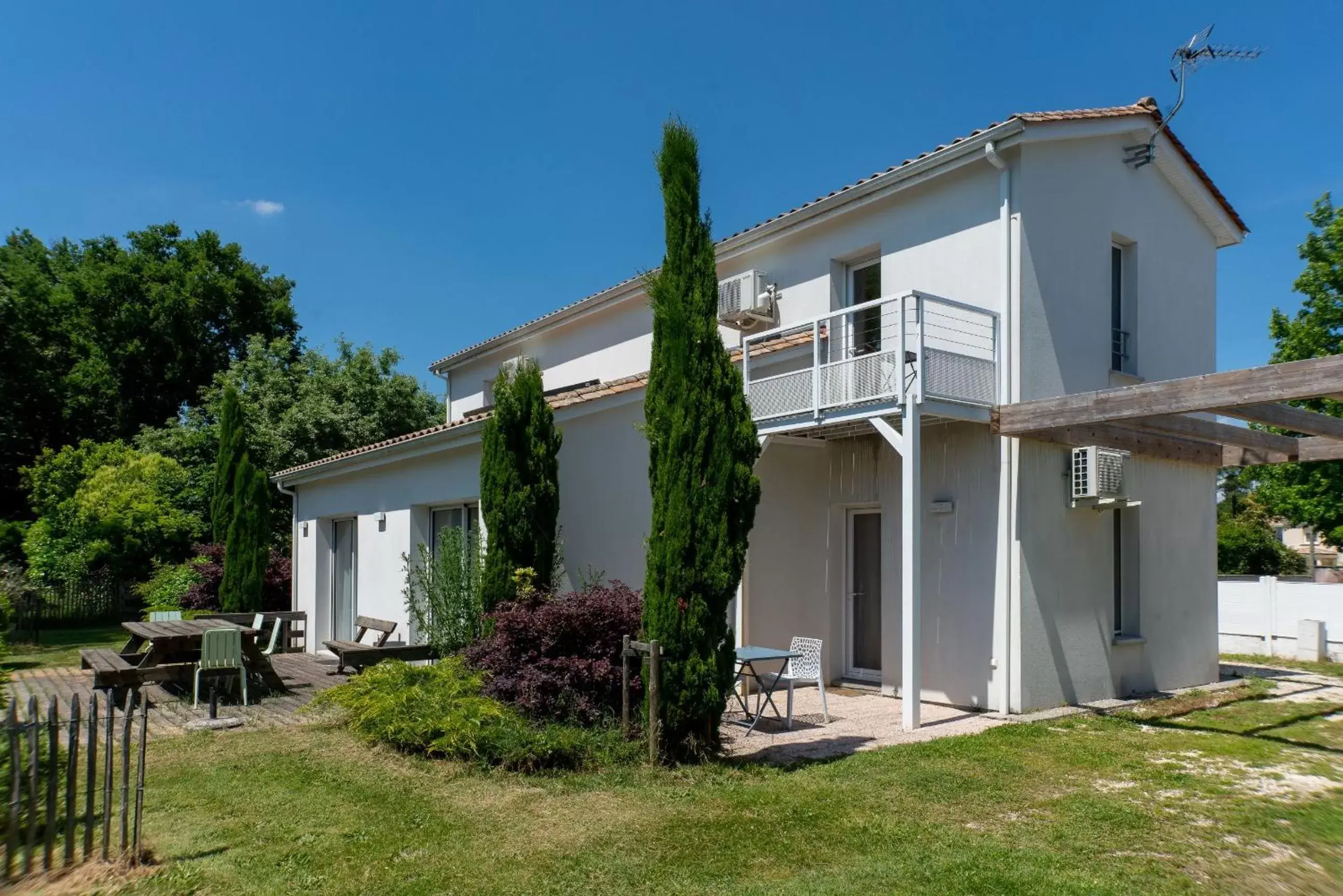 Patio, Property Building in Maison Lucilda