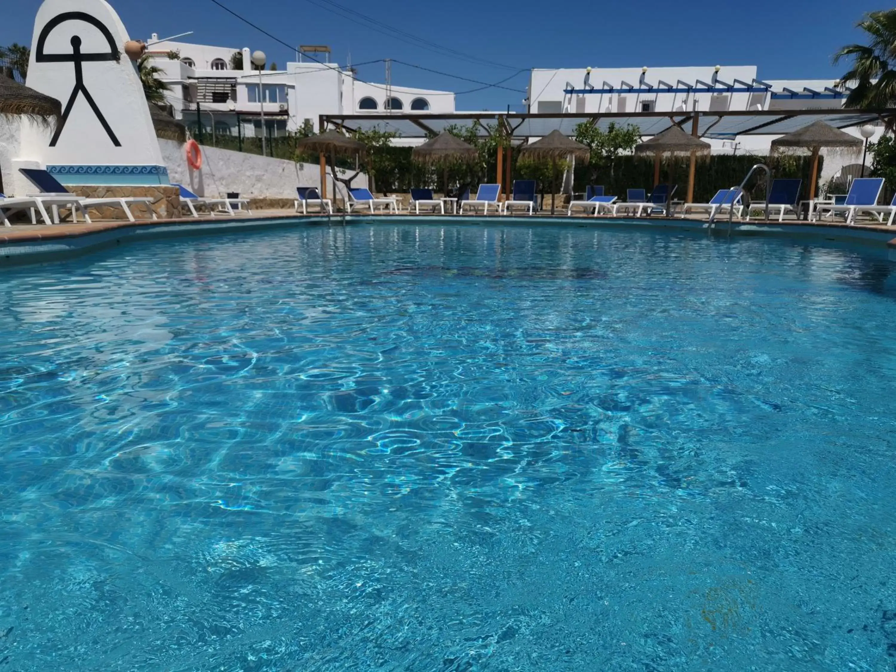 Swimming pool in Hotel El Puntazo I