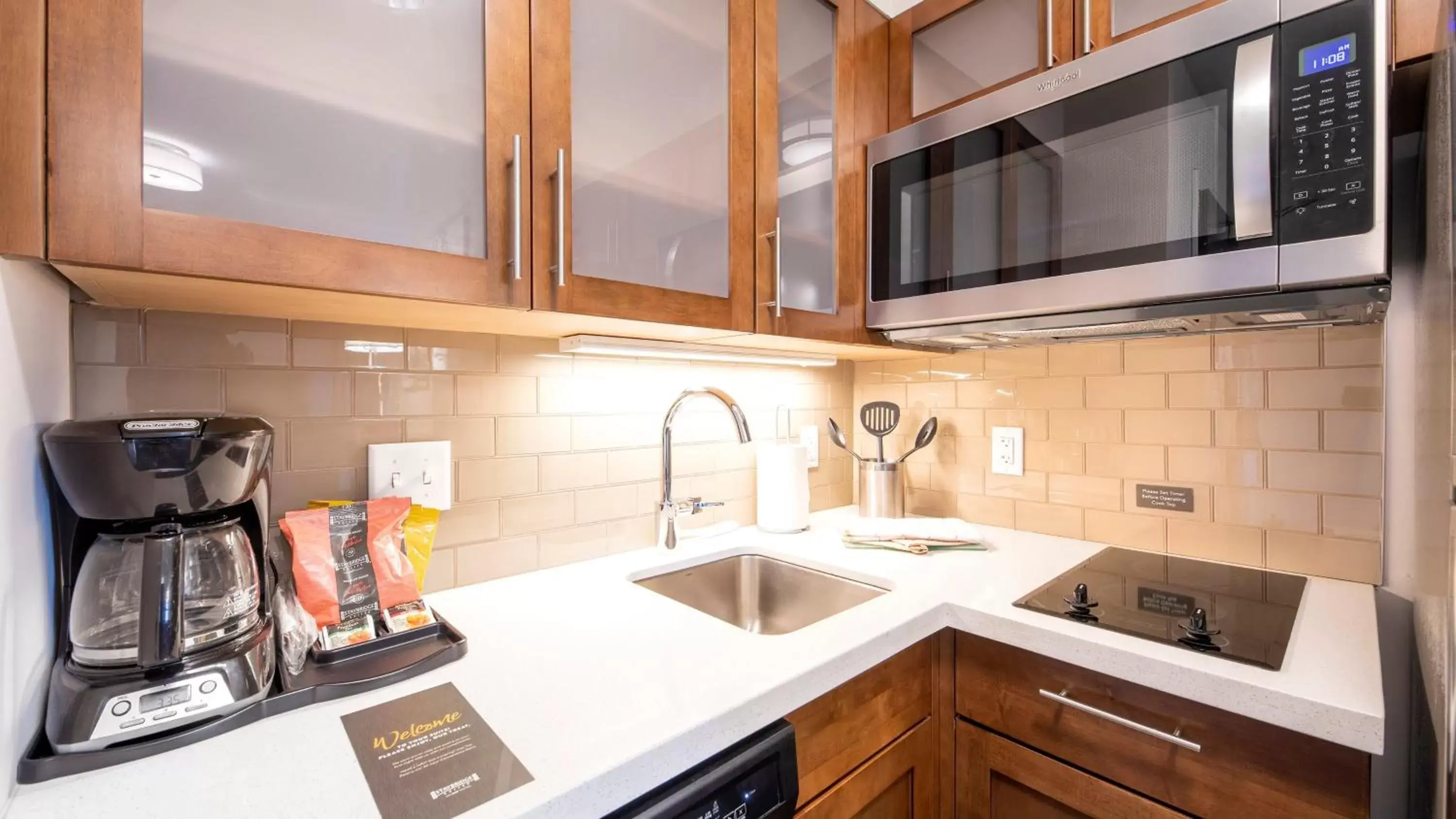 Photo of the whole room, Kitchen/Kitchenette in Staybridge Suites - Naples - Marco Island, an IHG Hotel