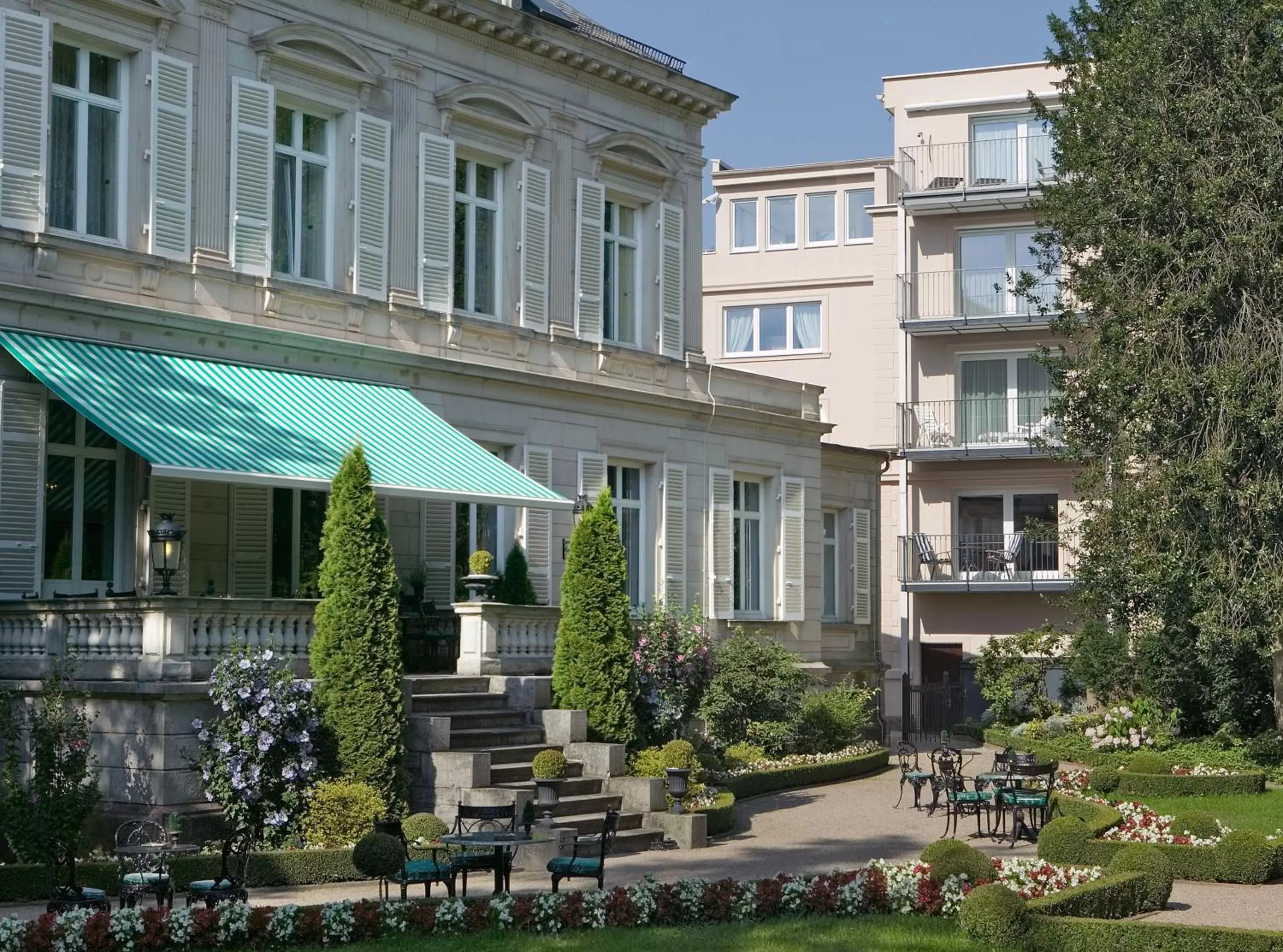 Facade/entrance, Property Building in Hotel Belle Epoque