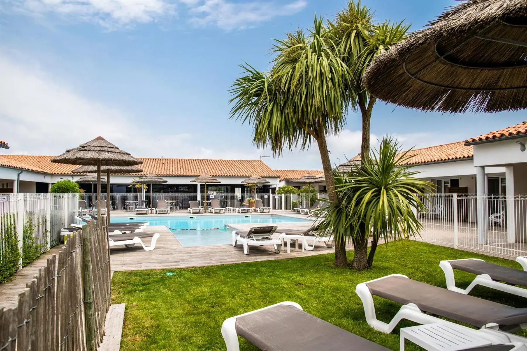 Swimming Pool in Hotel de Re, The Originals Boutique