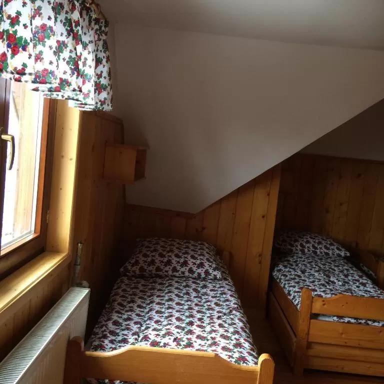 Schronisko PTTK na Jaworzynie Krynickiej