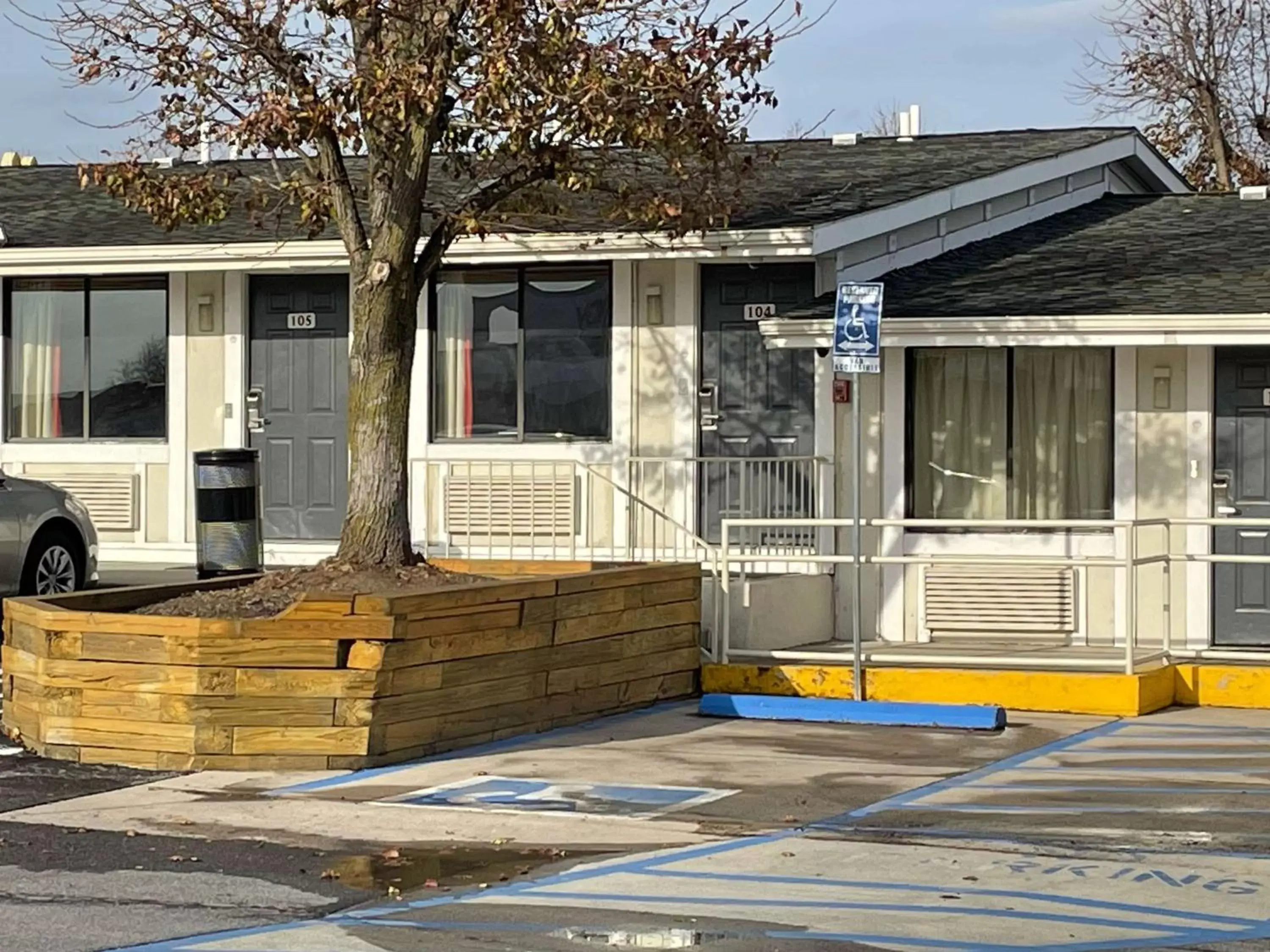 Property building in Motel 6 Hagerstown, MD