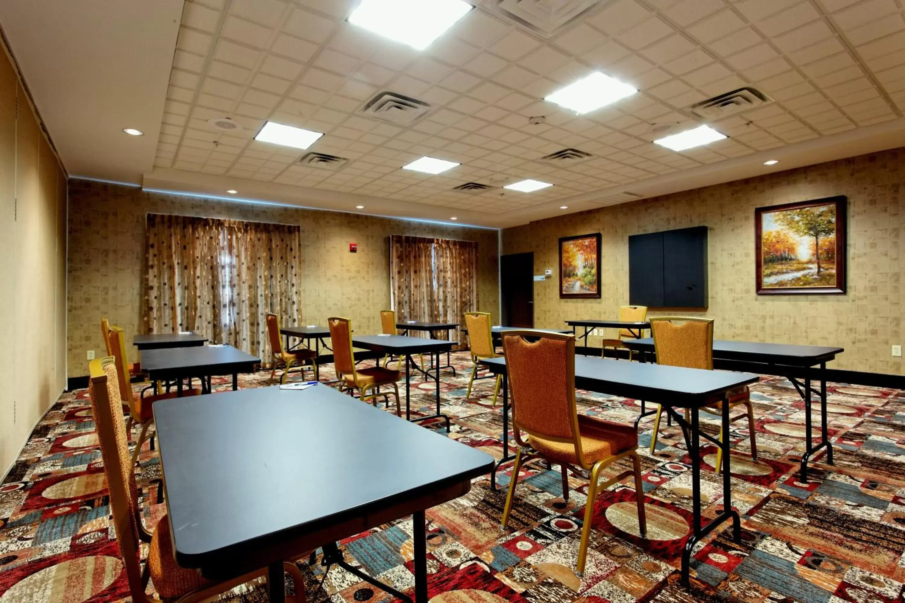 Meeting/conference room in Holiday Inn Express Hotel and Suites - Odessa, an IHG Hotel