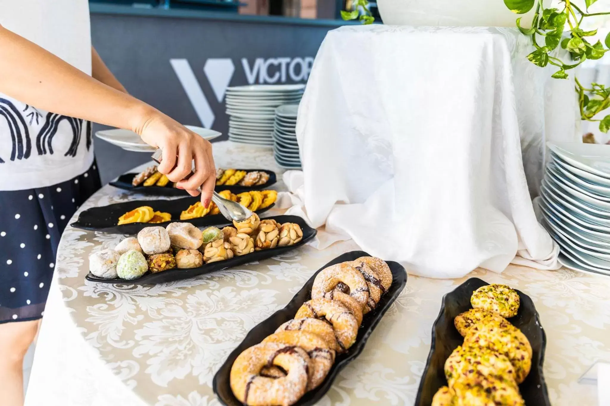 Breakfast, Food in Victoria Palace Cefalù