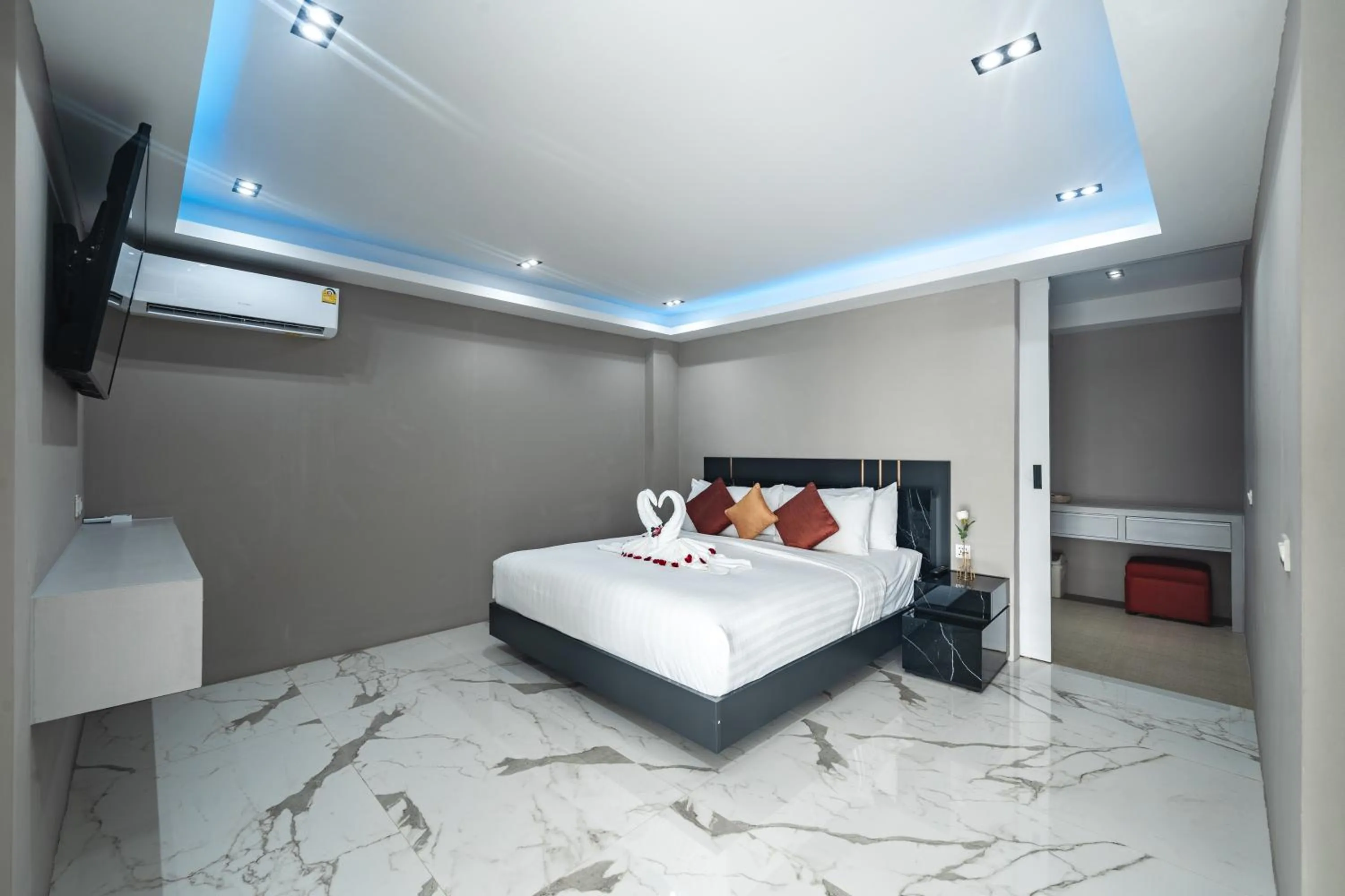 Bedroom, Bed in Karon Sea Sands Resort-SHA PLUS