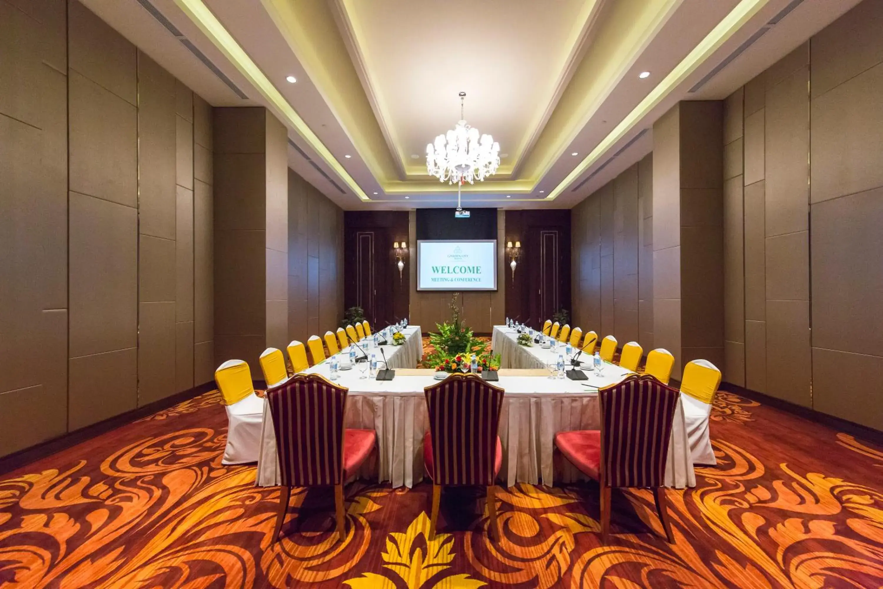 Meeting/conference room, Business Area/Conference Room in Garden City Hotel