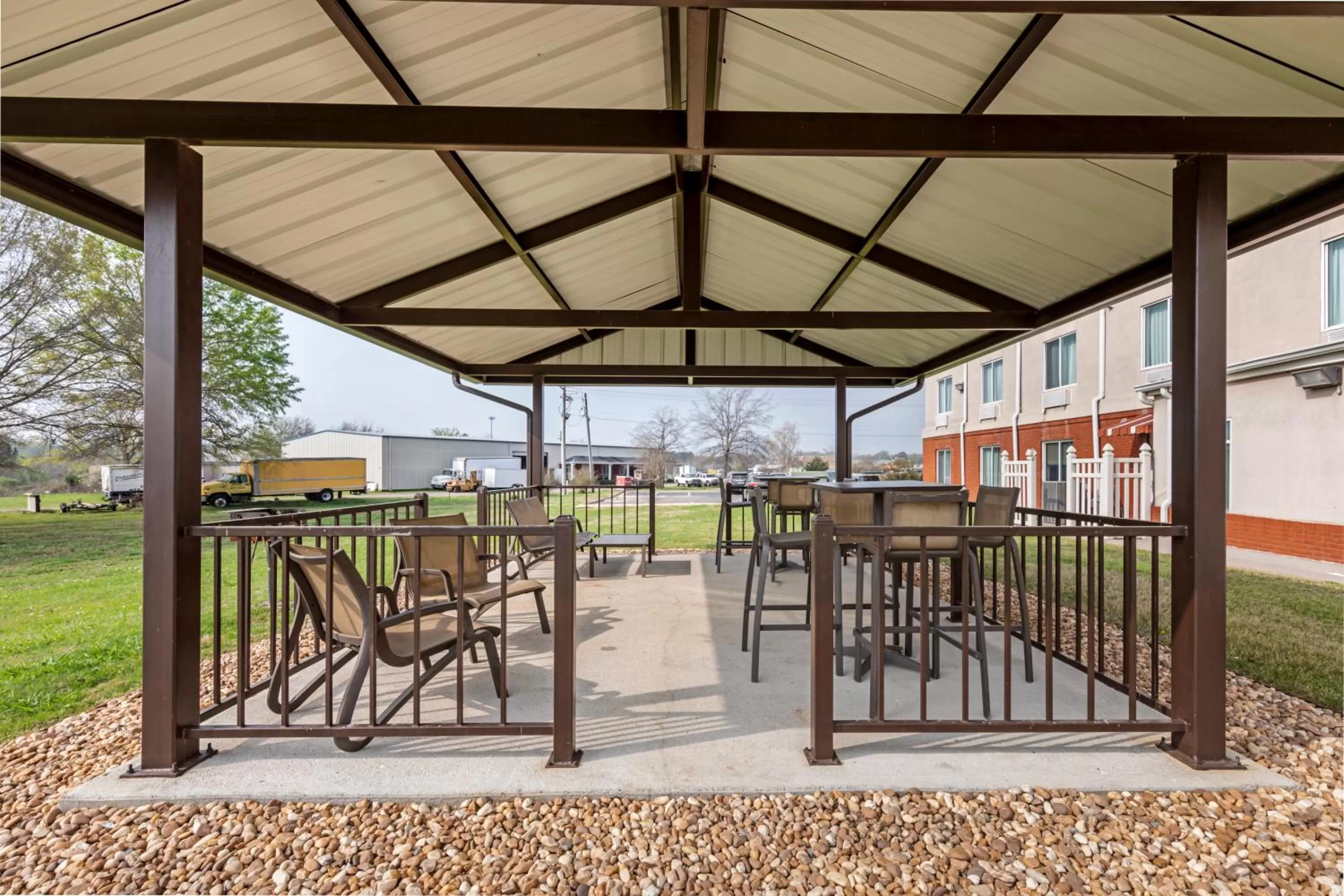 Patio in Comfort Inn US Hwy 80