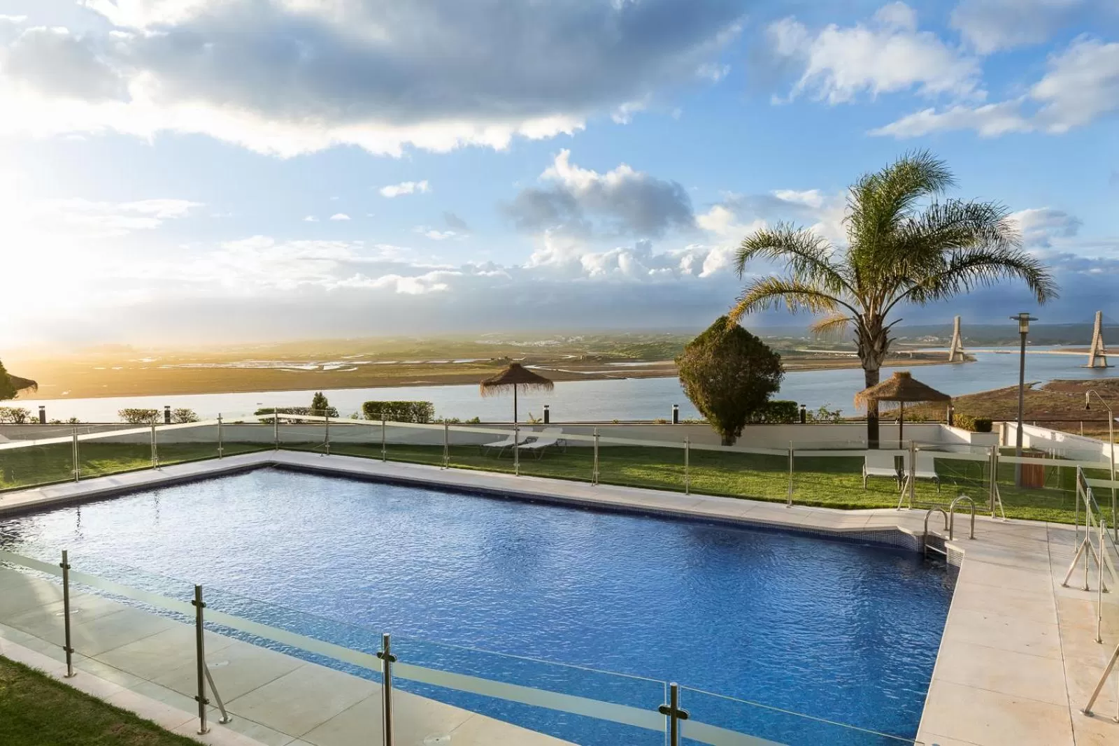 Swimming pool in Parador de Ayamonte