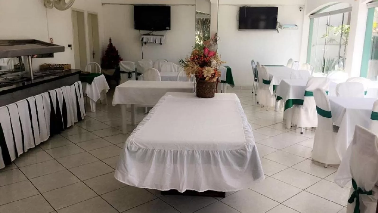 Restaurant/places to eat, Banquet Facilities in Hotel Kika