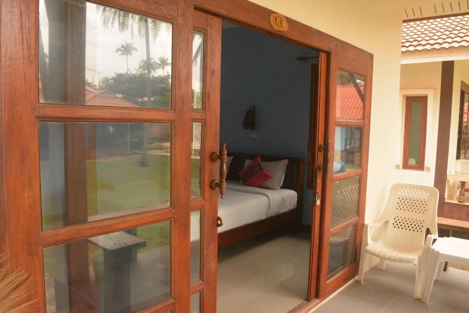 Property building, Bed in Lanta Family resort