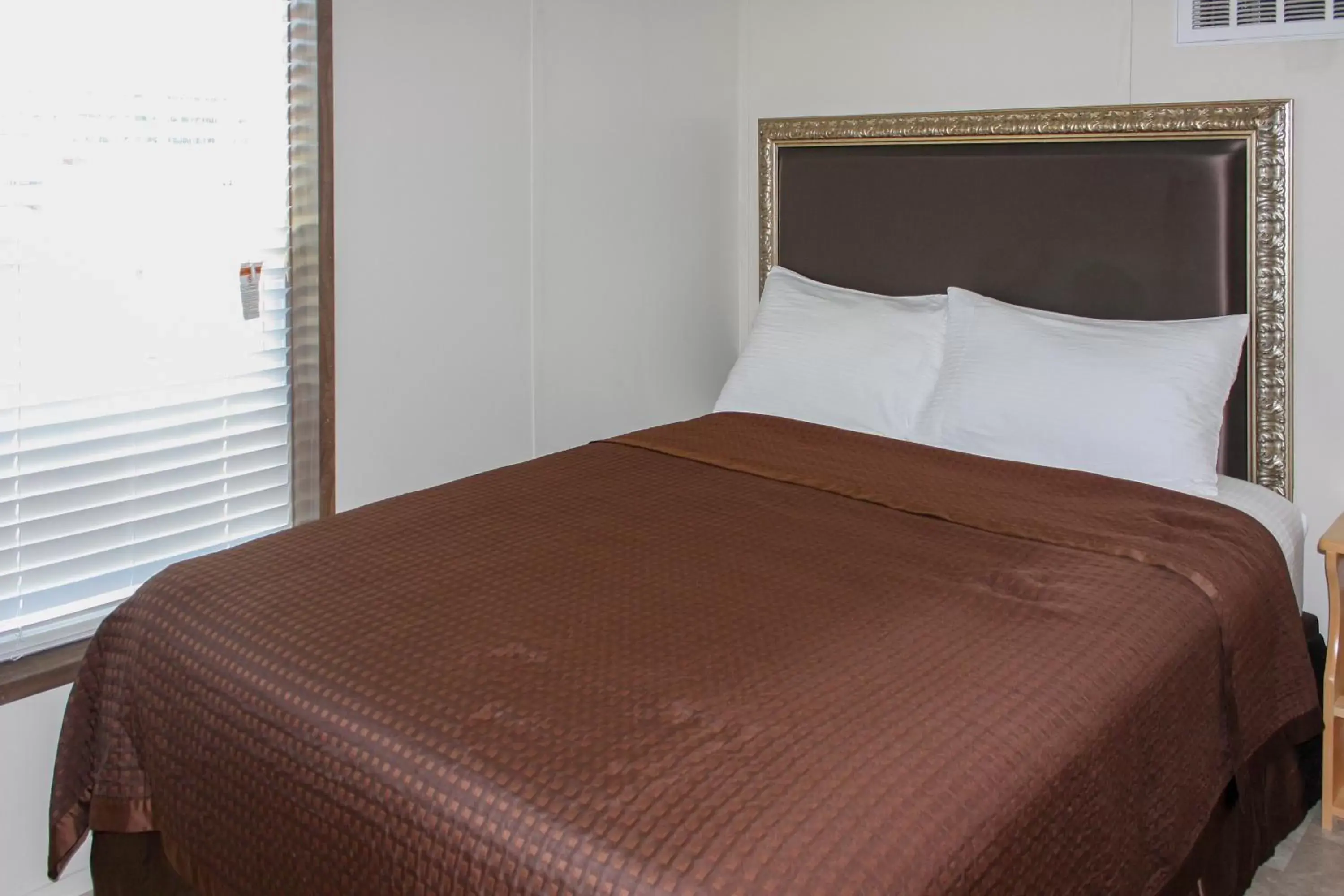Bed in Rayburn Inn