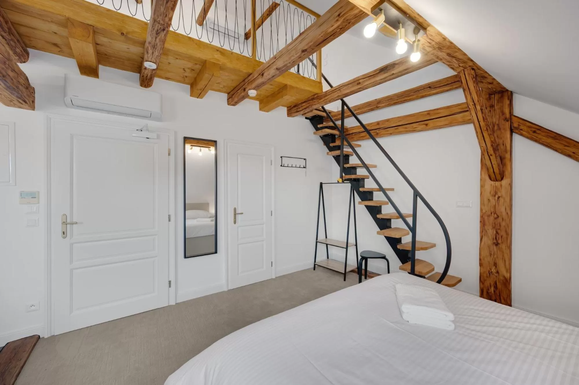 Bed in Palace Apartments