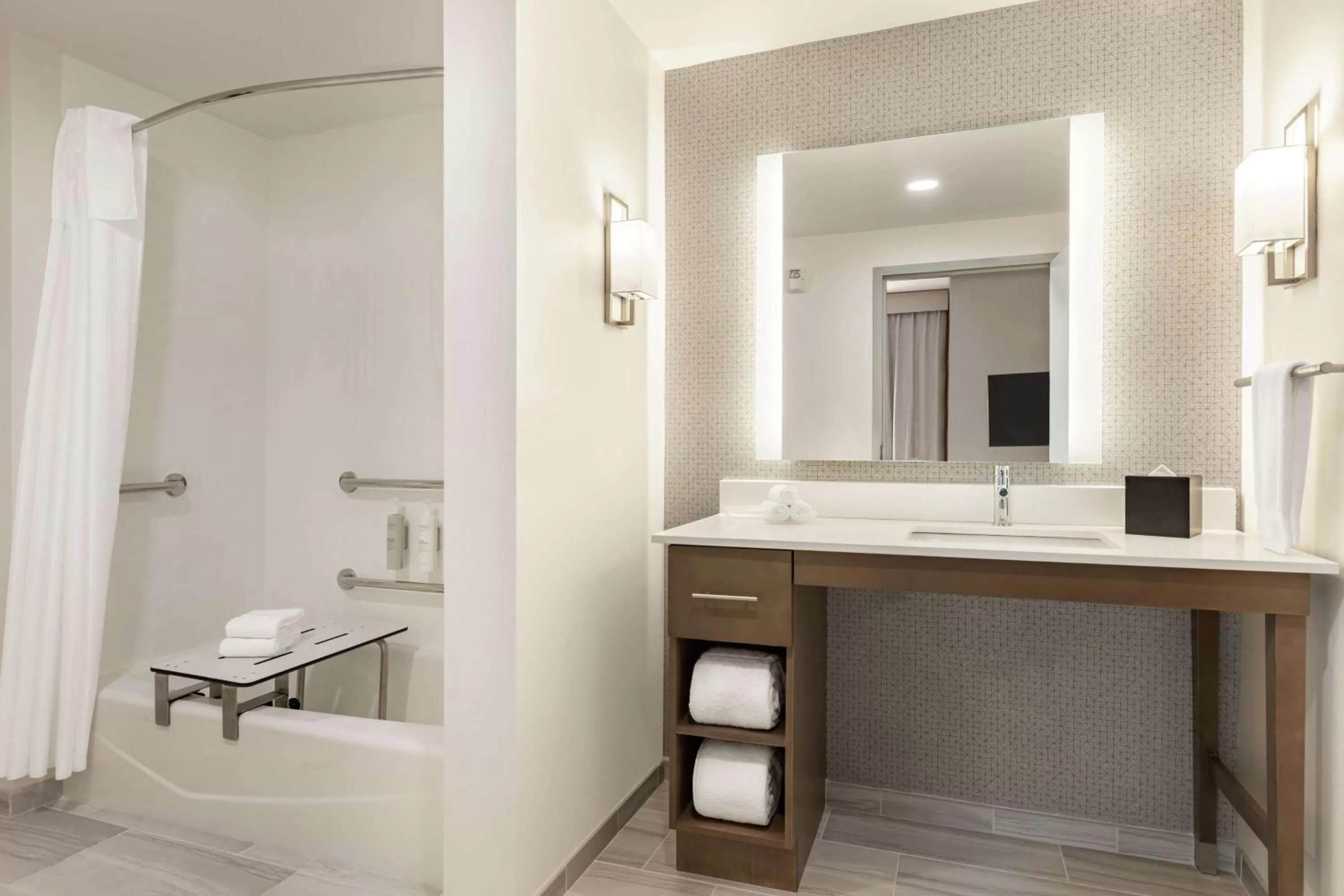 Bathroom in Homewood Suites By Hilton Mcdonough