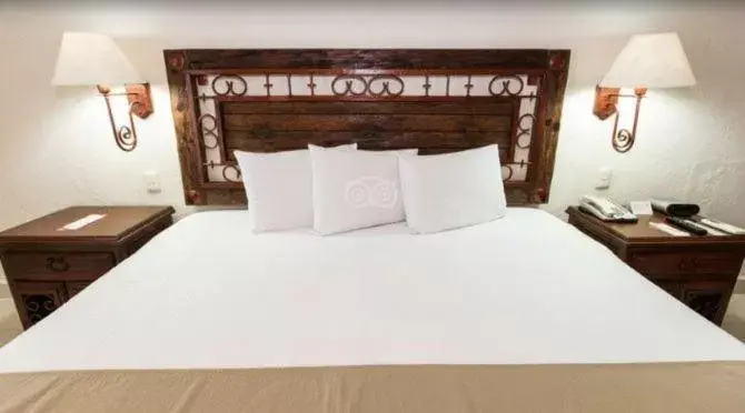 Bedroom in All Ritmo Cancun Resort & Water Park