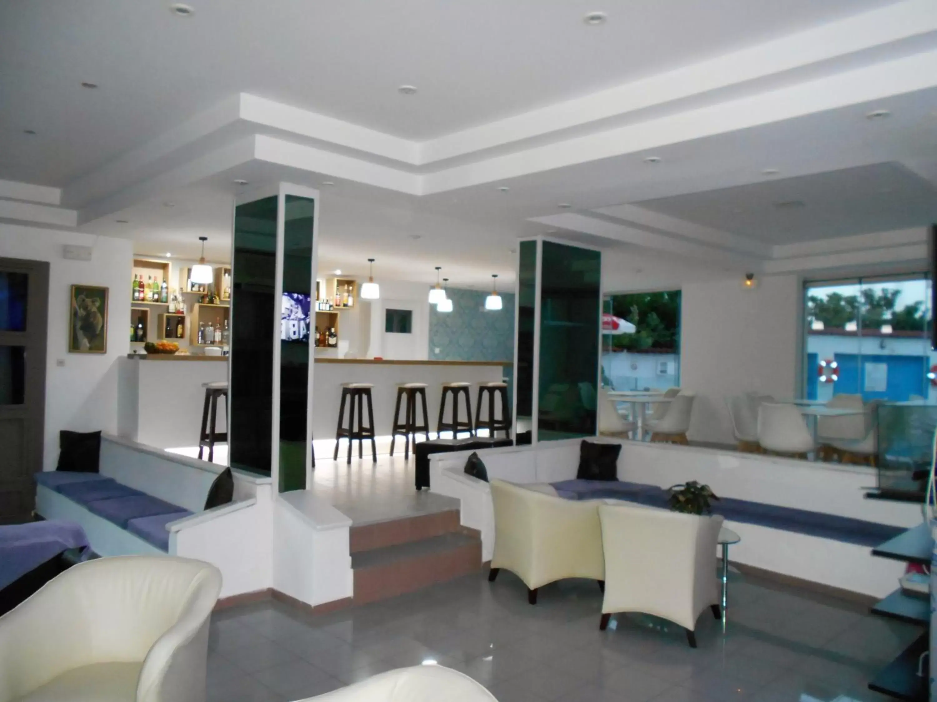 Lounge or bar, Restaurant/Places to Eat in Hotel Koala