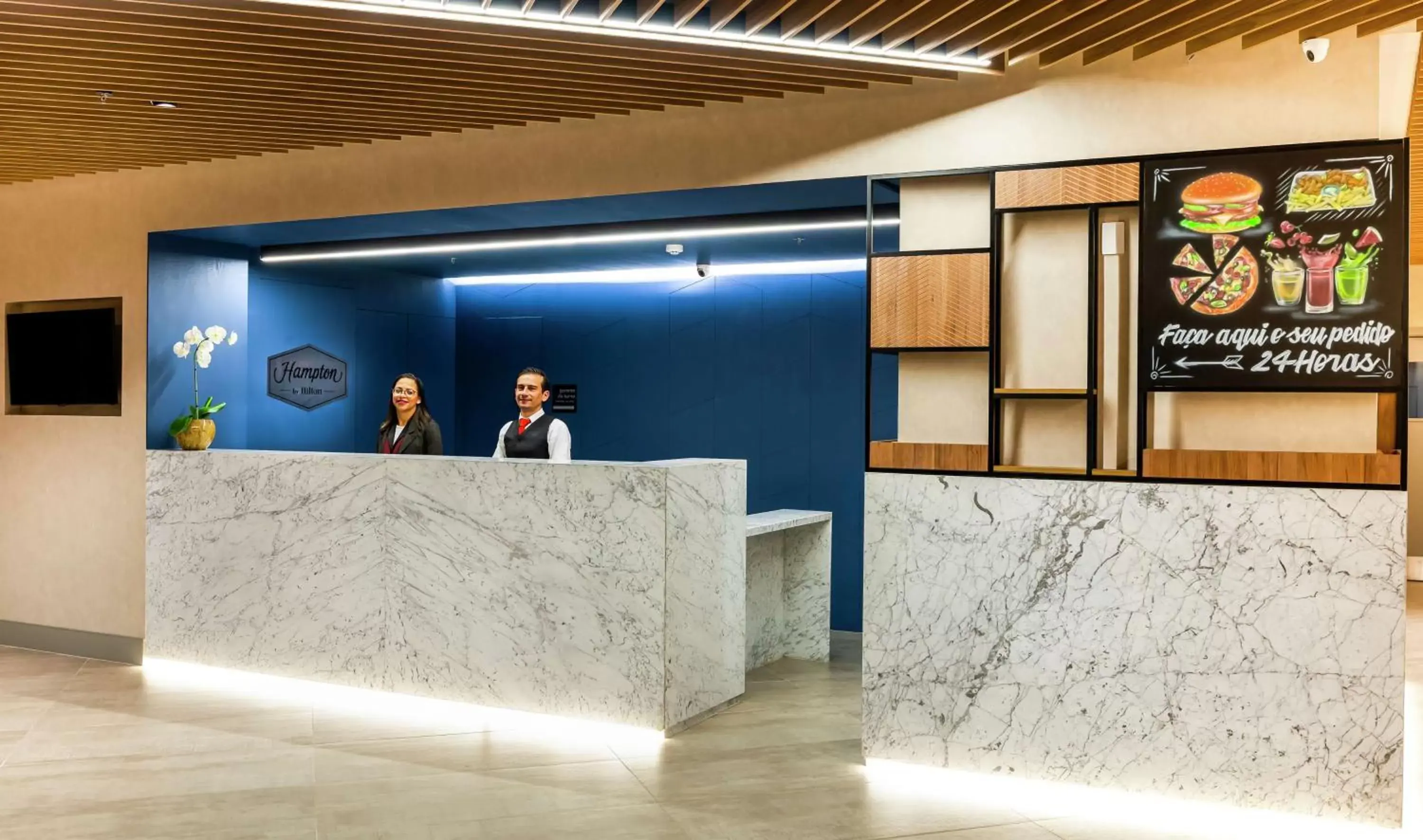 Lobby or reception in Hampton by Hilton Guarulhos Airport Lobby or reception in Hampton by Hilton Guarulhos Airport