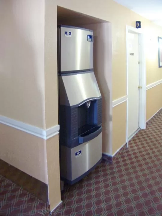 Lobby or reception in Holland Inn and Suites