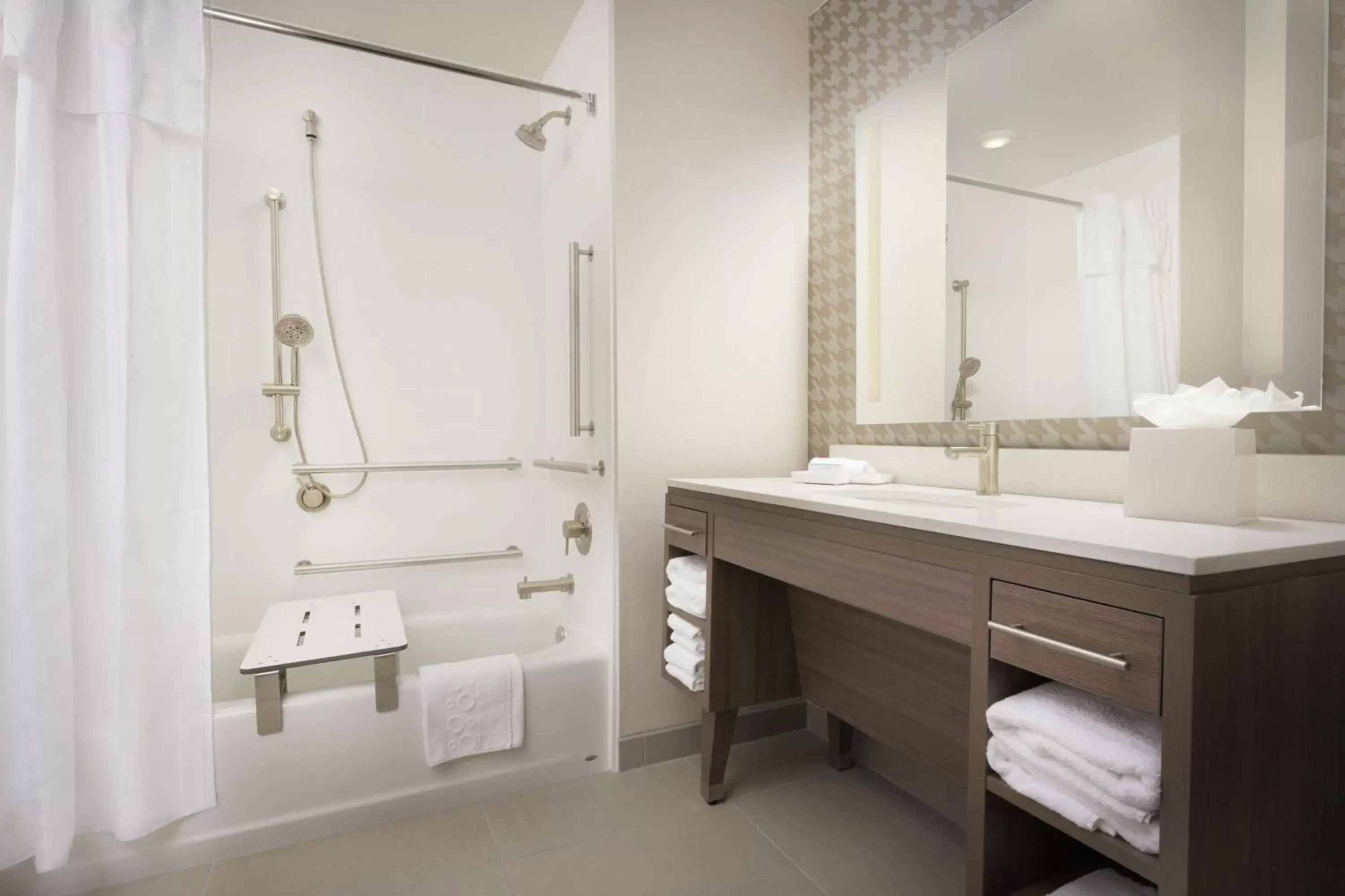 Bathroom in Home2 Suites By Hilton Atlanta Nw/Kennesaw, Ga