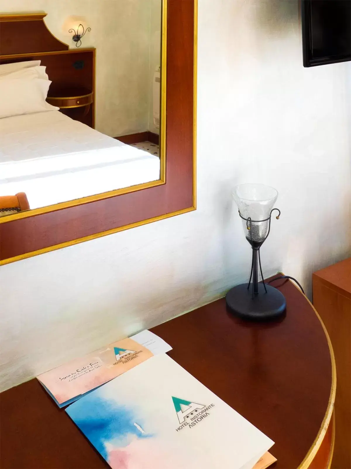 Twin Room - single occupancy in Hotel Astoria Twin Room - single occupancy in Hotel Astoria