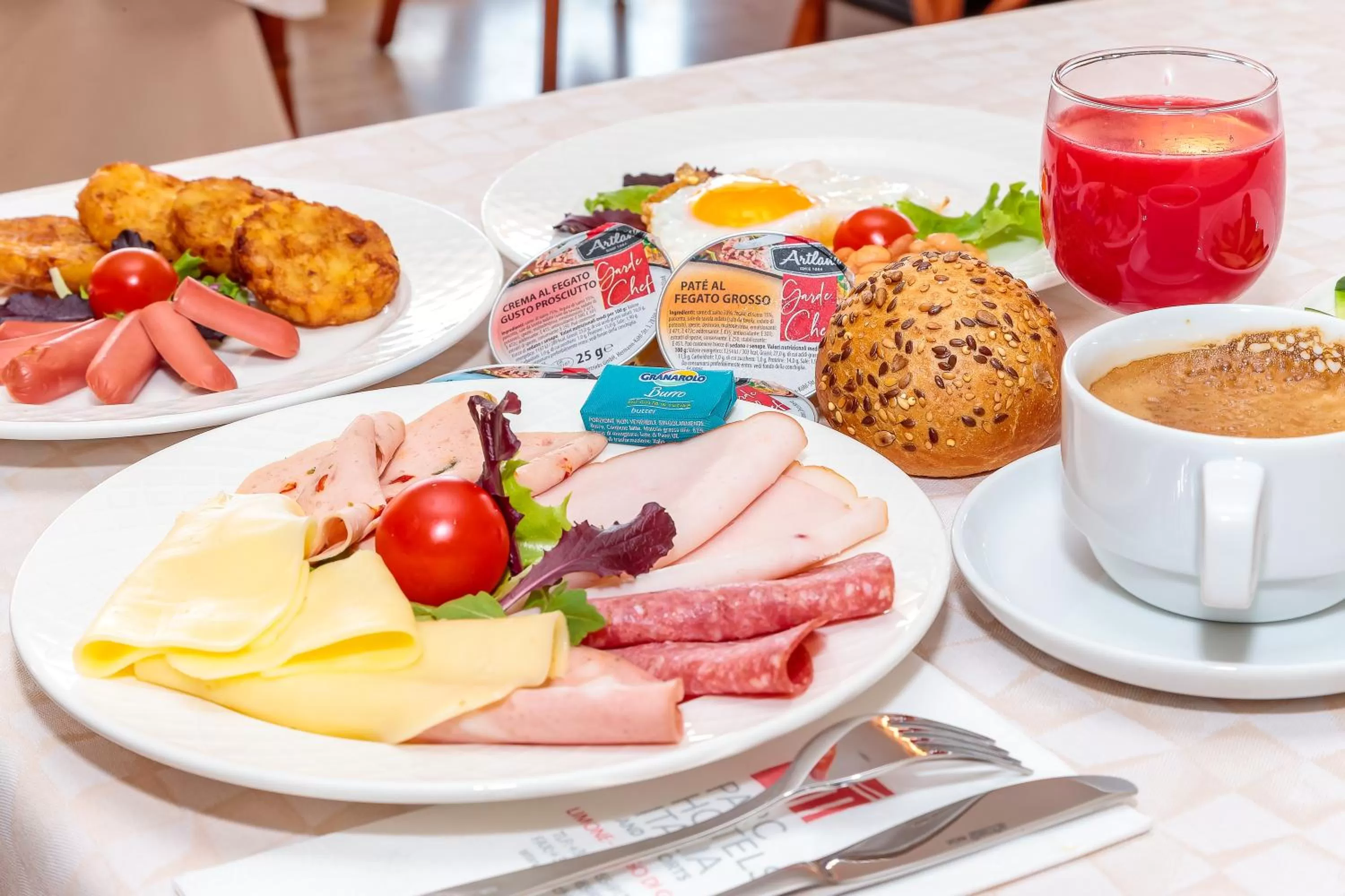 Restaurant/places to eat in Active Hotel Paradiso