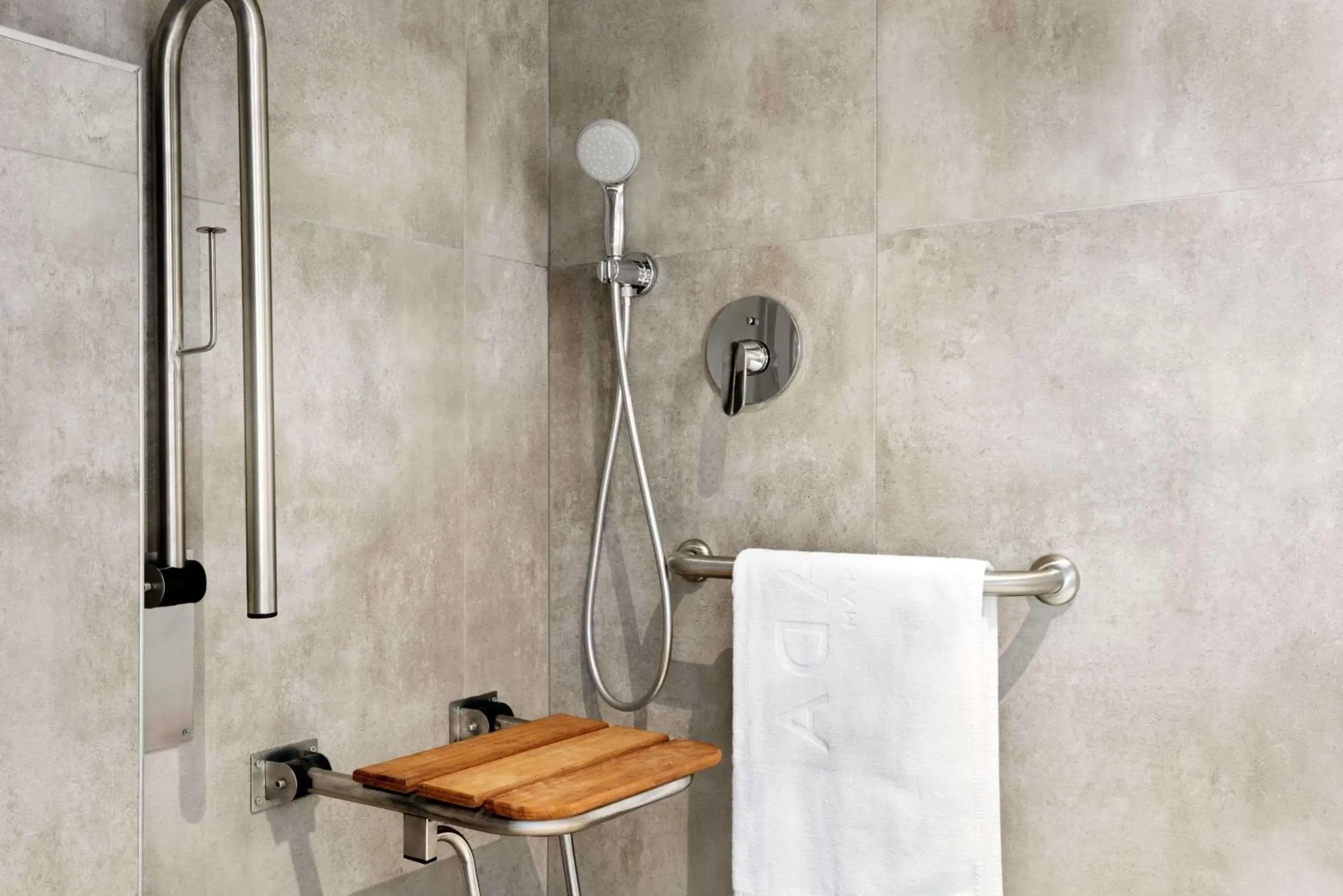 Bathroom in Ramada By Wyndham Tire Bathroom in Ramada By Wyndham Tire