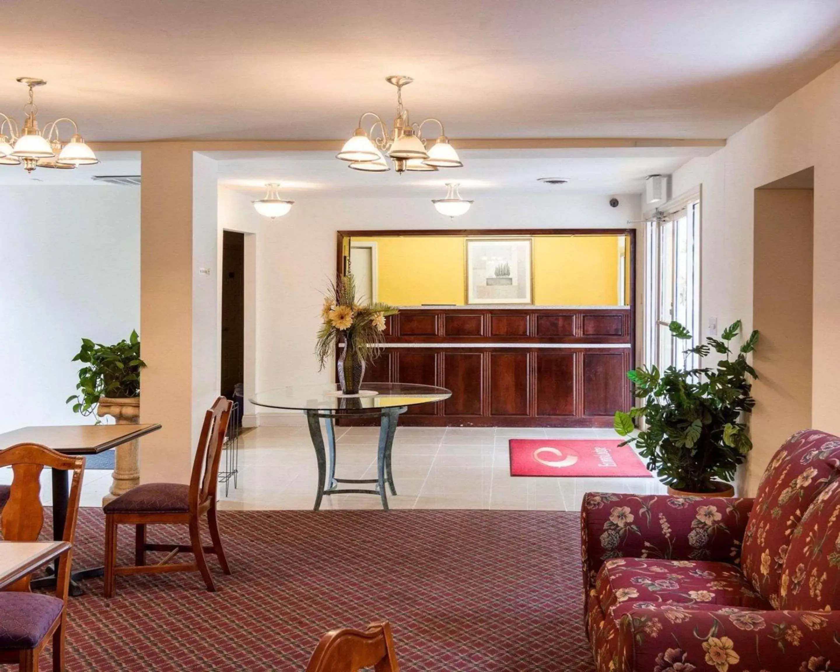 Lobby or reception in Econo Lodge Petersburg