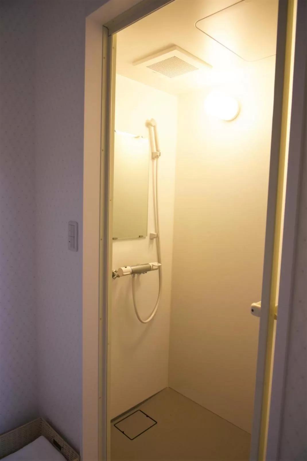 Shower, Bathroom in Hostel PLEASURE MARUYAMA