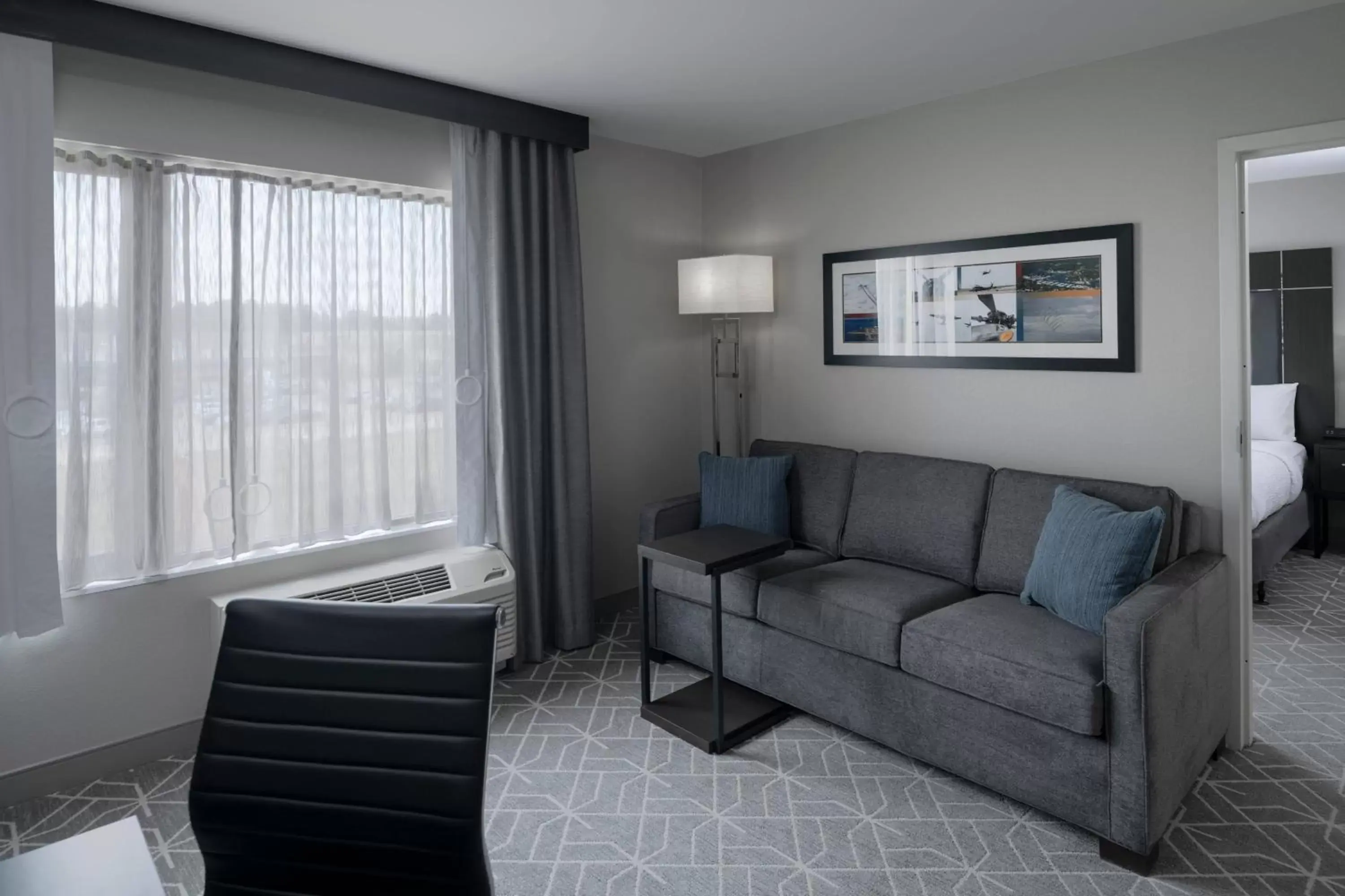 Bedroom, Seating Area in TownePlace Suites by Marriott Providence North Kingstown