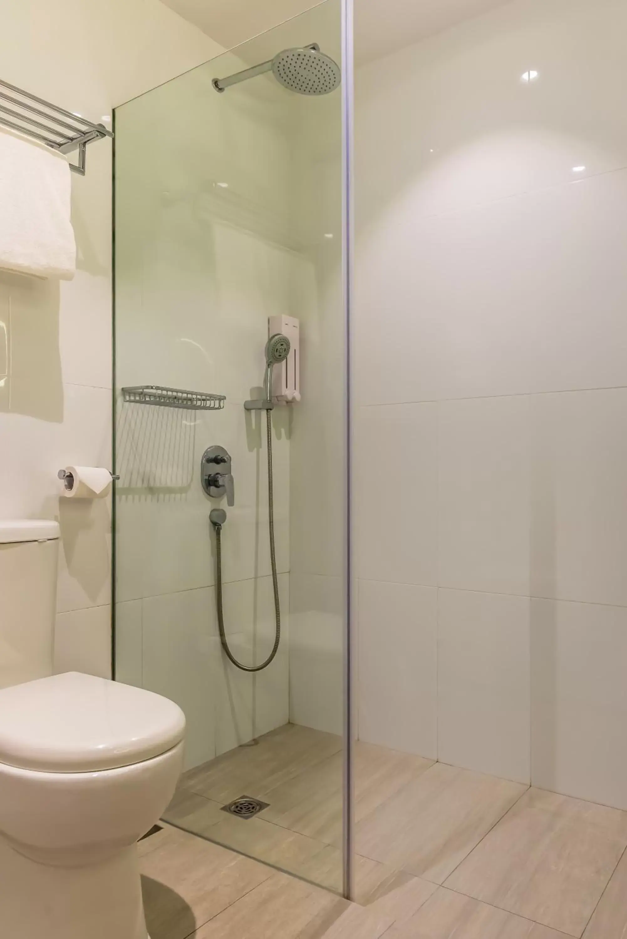 Bathroom in Summer View Hotel Bathroom in Summer View Hotel