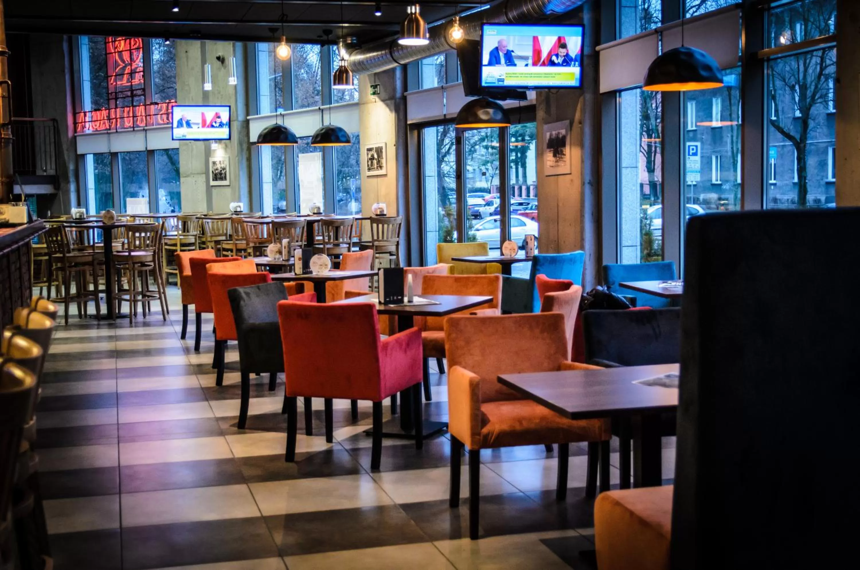 Restaurant/places to eat in Hotel Esperanto