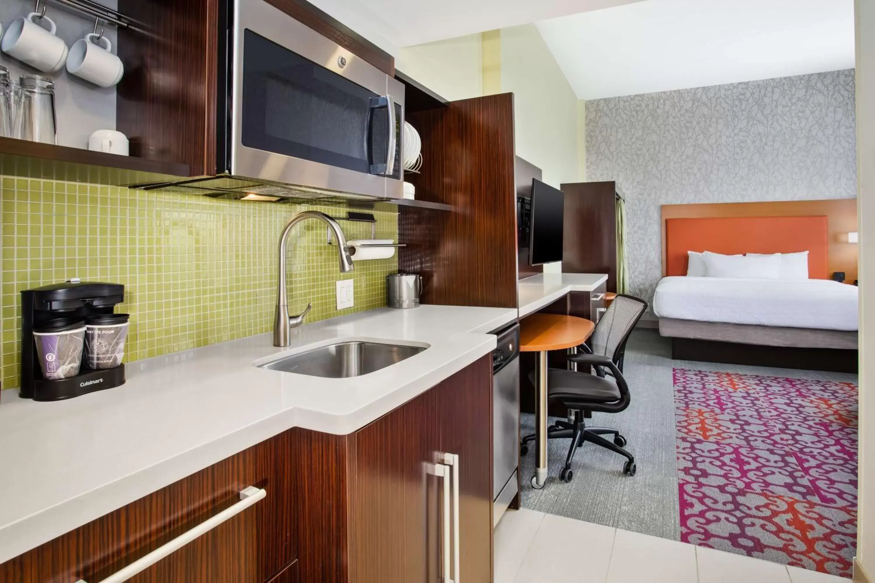 Kitchen or kitchenette, Kitchen/Kitchenette in Home2 Suites by Hilton San Antonio Downtown - Riverwalk, TX