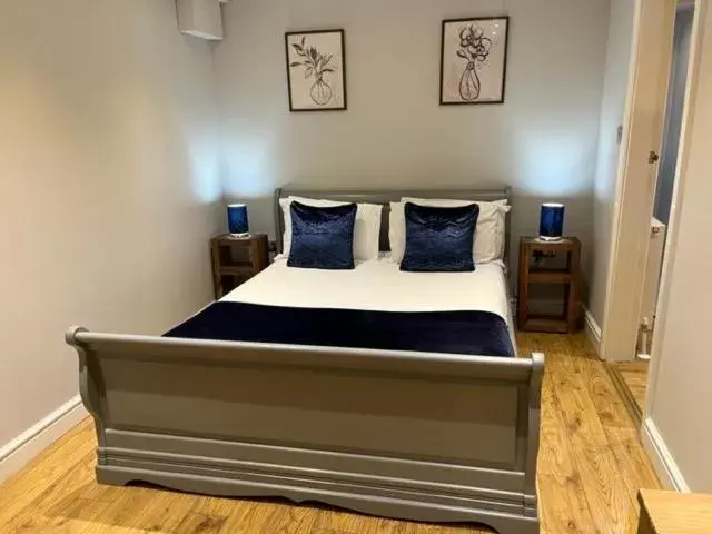 Bed in Goodramgate Apartments