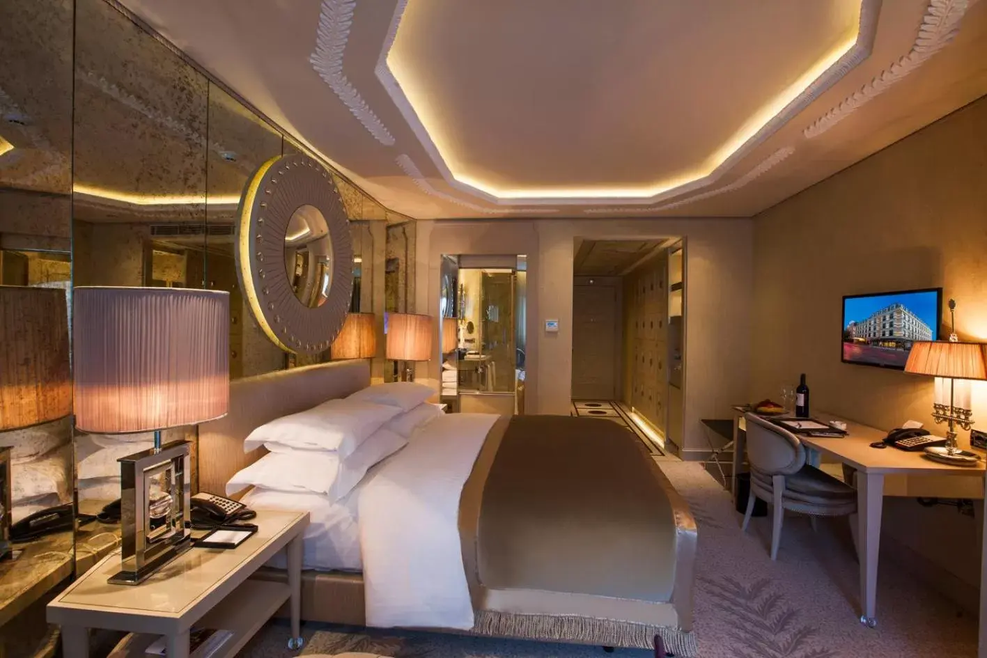 Bed in Wyndham Grand Istanbul Kalamış Marina Hotel